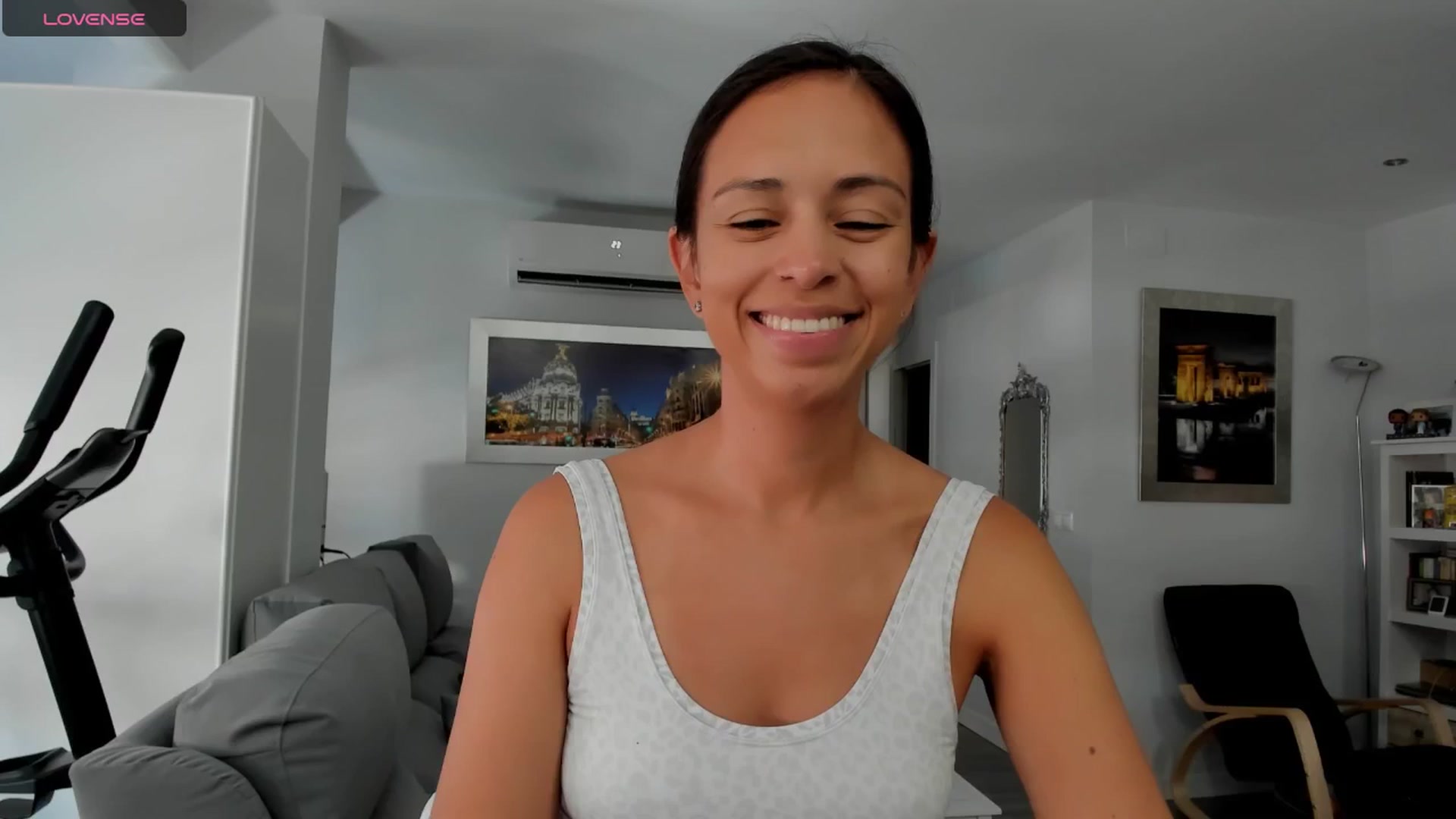 Gallery image thumbnail from Aliicia's myfreecams stream on, 08/13/2025, 10:16 image 3 of 20
