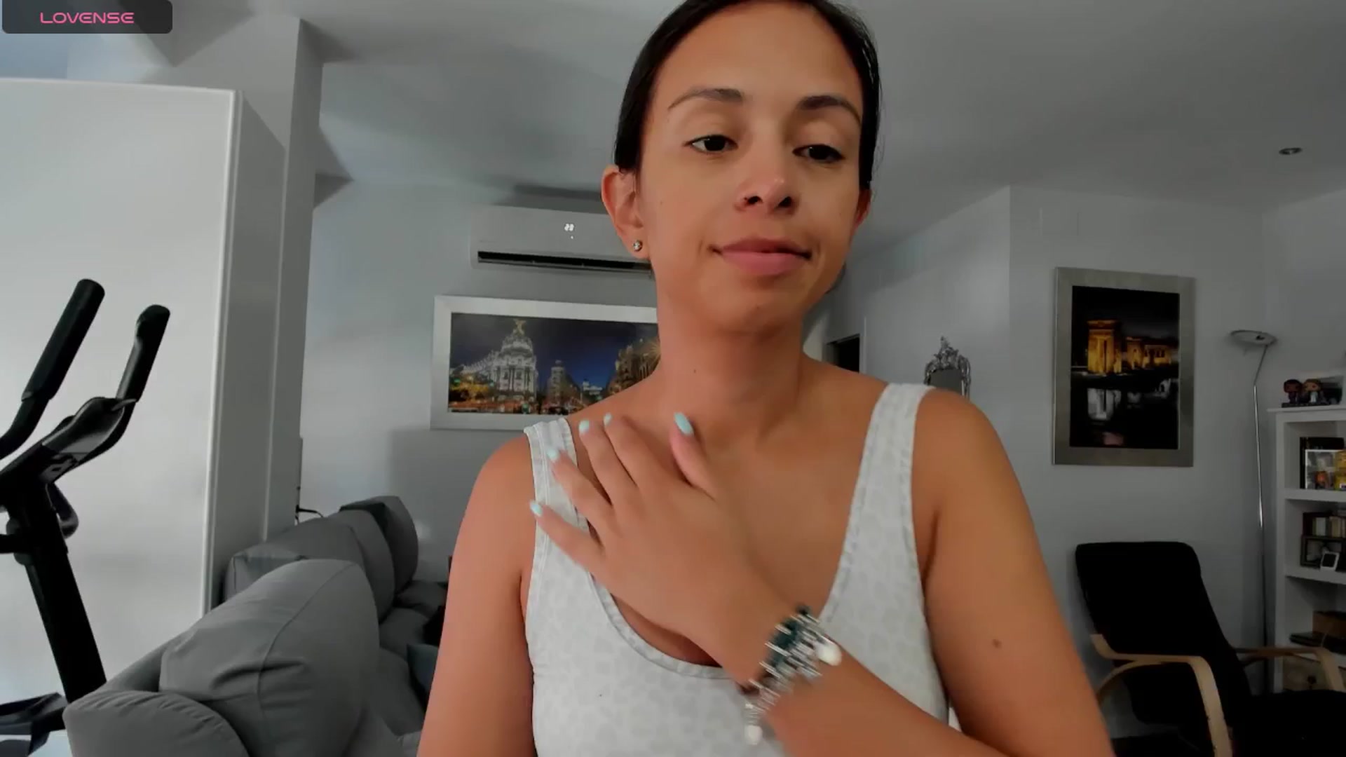 Gallery image thumbnail from Aliicia's myfreecams stream on, 08/13/2025, 10:16 image 18 of 20