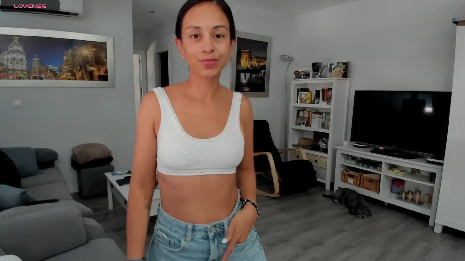 Gallery image thumbnail from Aliicia's myfreecams stream on, 08/13/2025, 11:39 image 11 of 20
