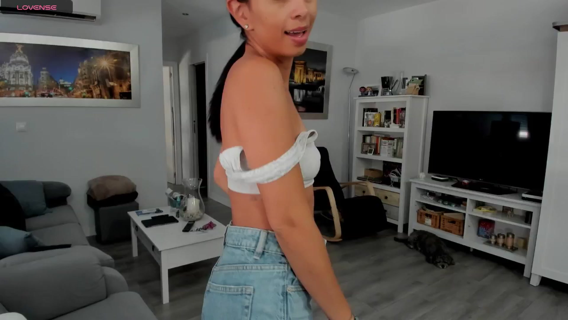 Gallery image thumbnail from Aliicia's myfreecams stream on, 08/13/2025, 11:39 image 12 of 20
