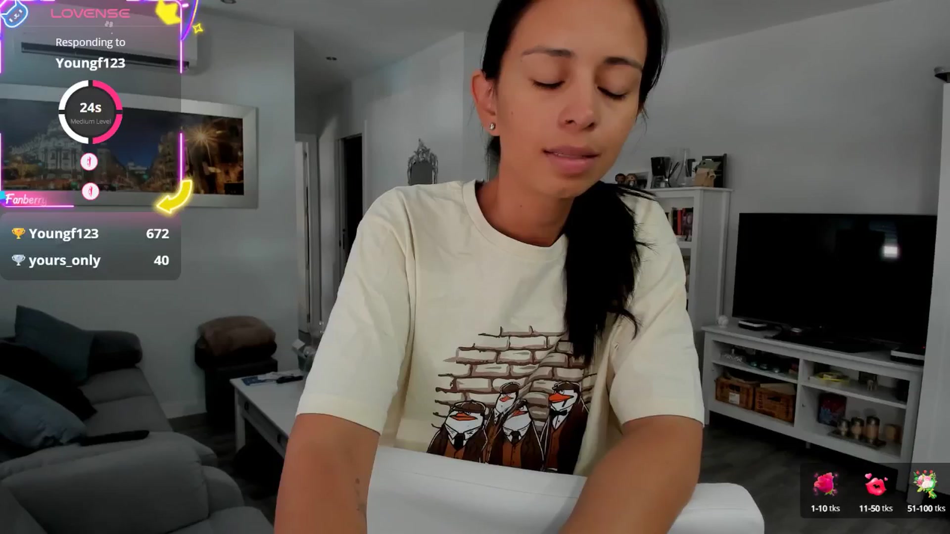 Gallery image thumbnail from Aliicia's myfreecams stream on, 08/14/2025, 09:56 image 11 of 20