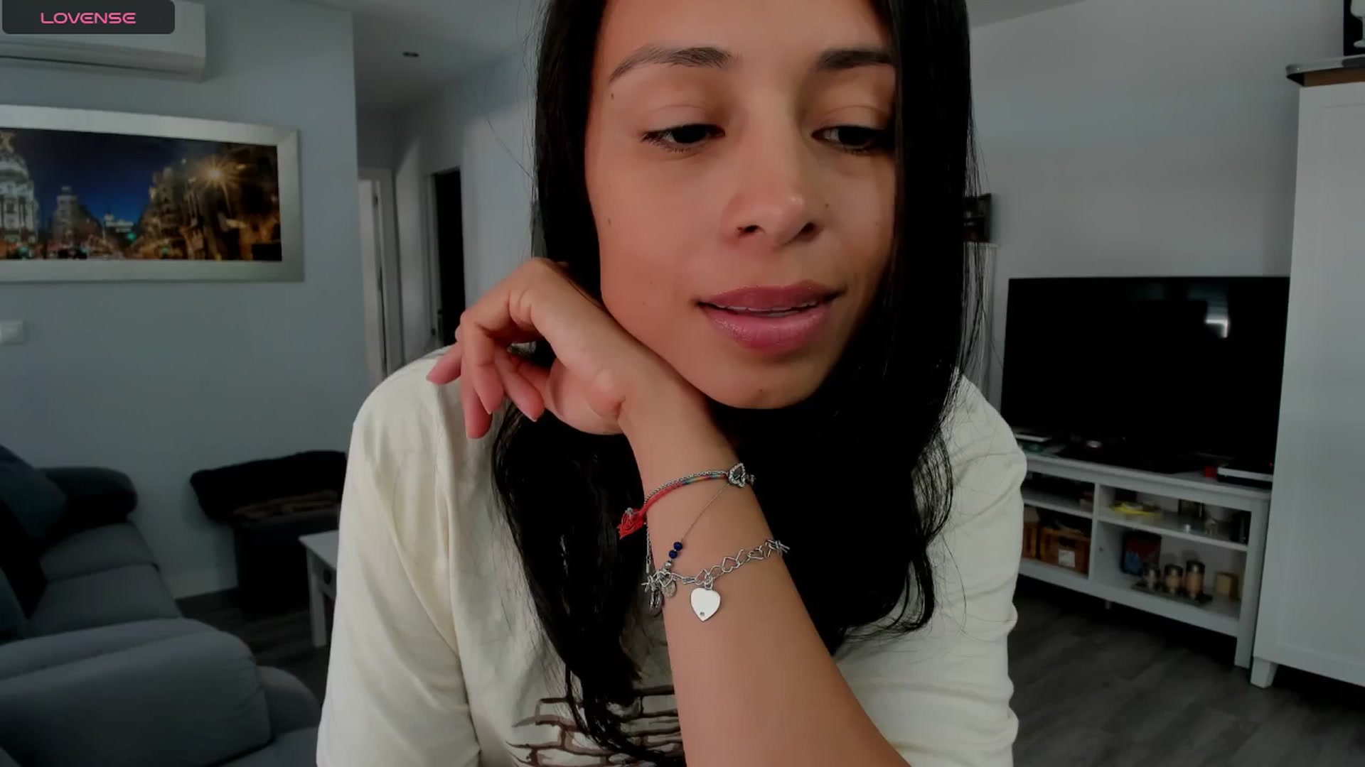 Gallery image thumbnail from Aliicia's myfreecams stream on, 09/01/2025, 11:32 image 11 of 20