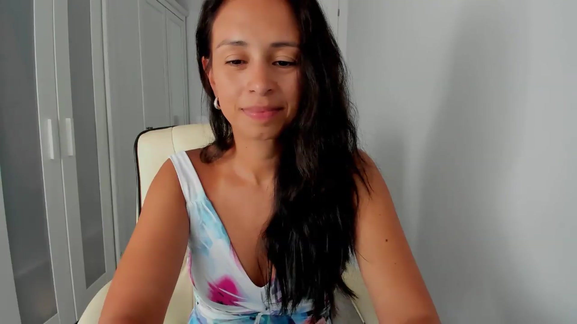 Gallery image thumbnail from Aliicia's myfreecams stream on, 08/03/2026, 17:08 image 20 of 20
