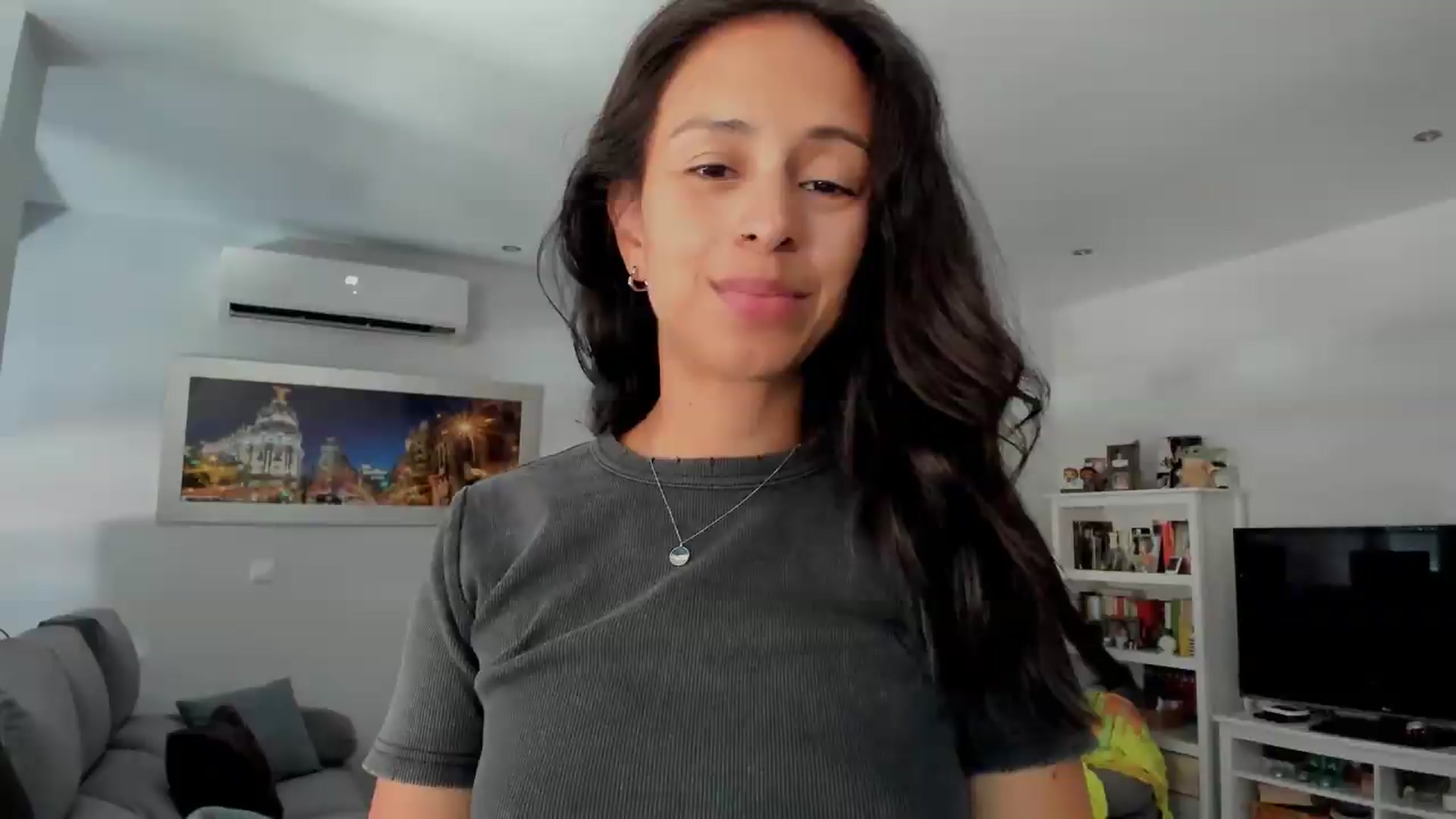 Gallery image thumbnail from Aliicia's myfreecams stream on, 08/18/2026, 11:07 image 2 of 20