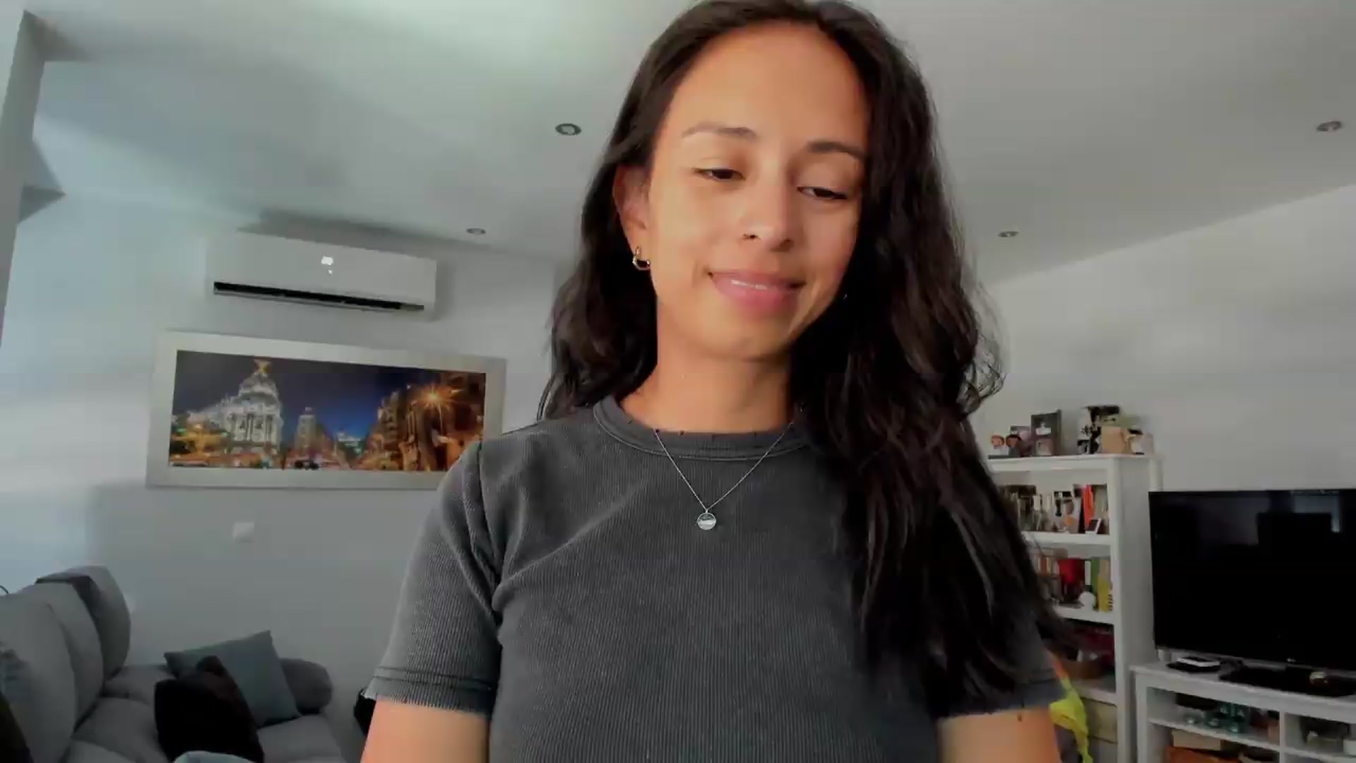 Gallery image thumbnail from Aliicia's myfreecams stream on, 08/18/2026, 11:07 image 19 of 20
