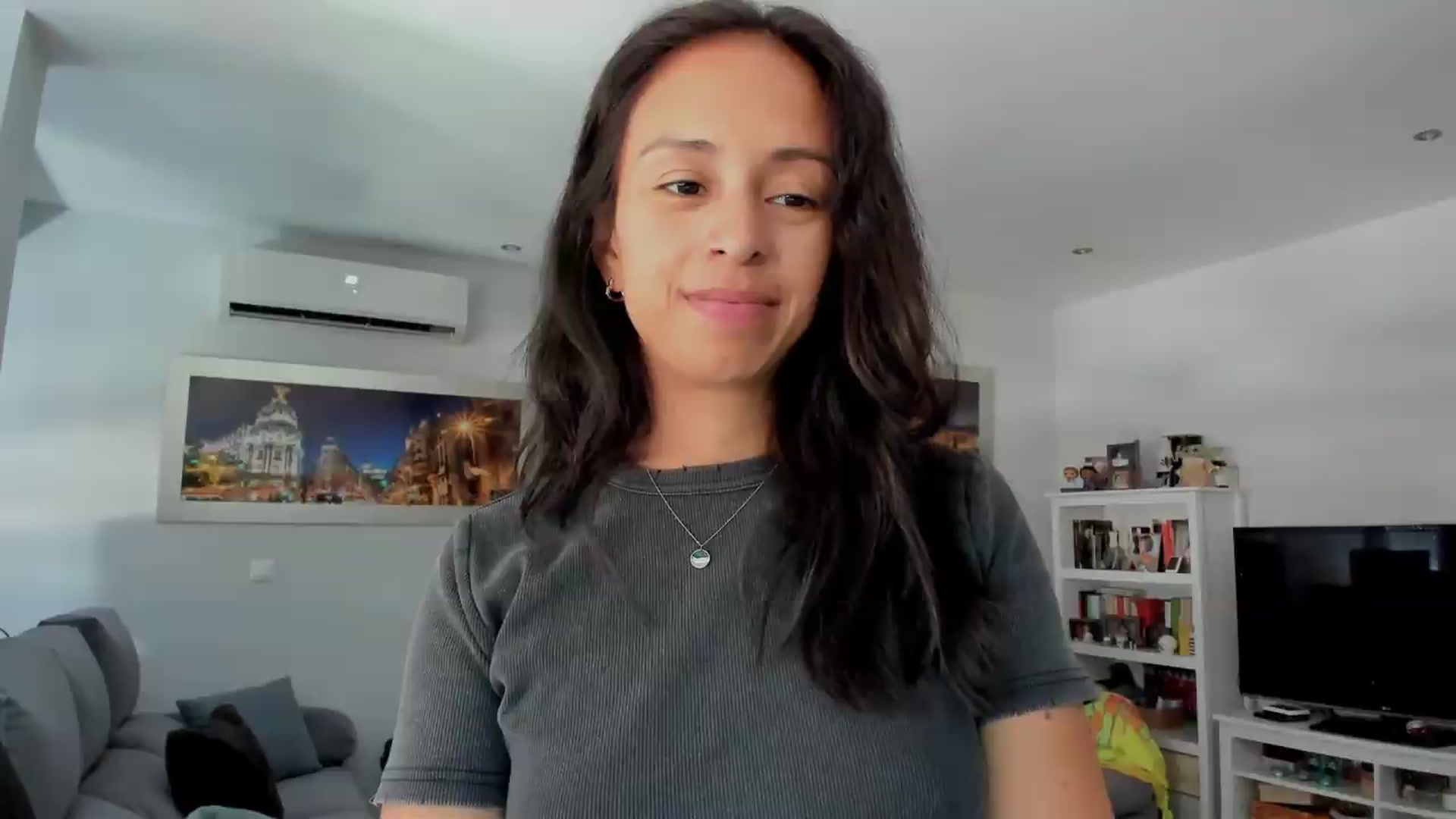 Gallery image thumbnail from Aliicia's myfreecams stream on, 08/18/2026, 11:07 image 14 of 20