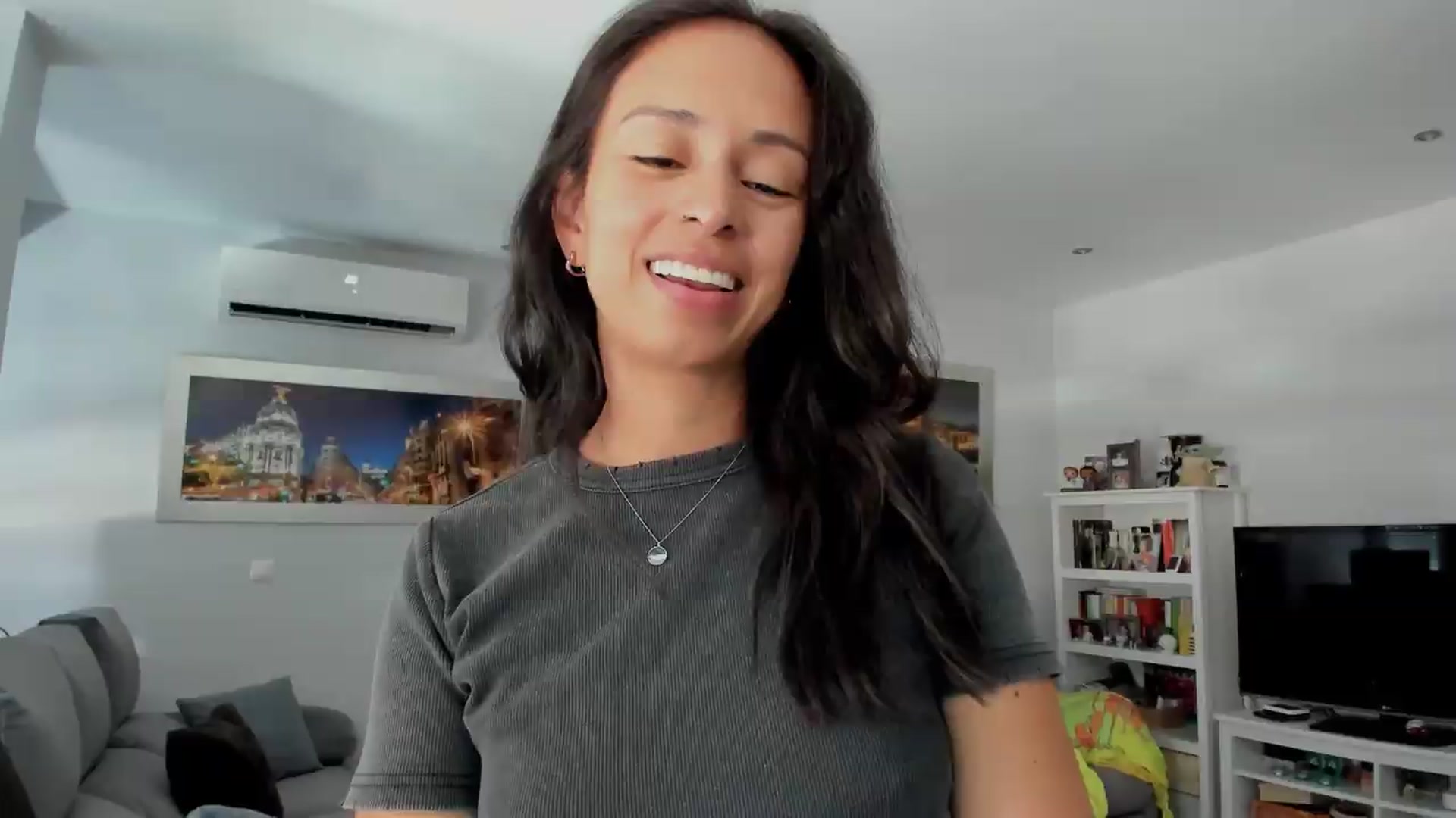Gallery image thumbnail from Aliicia's myfreecams stream on, 08/18/2026, 11:07 image 6 of 20