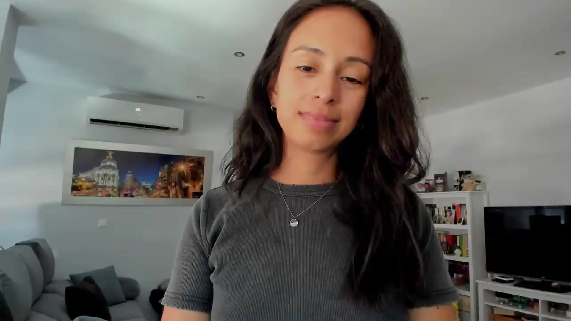 Gallery image thumbnail from Aliicia's myfreecams stream on, 08/18/2026, 11:07 image 9 of 20