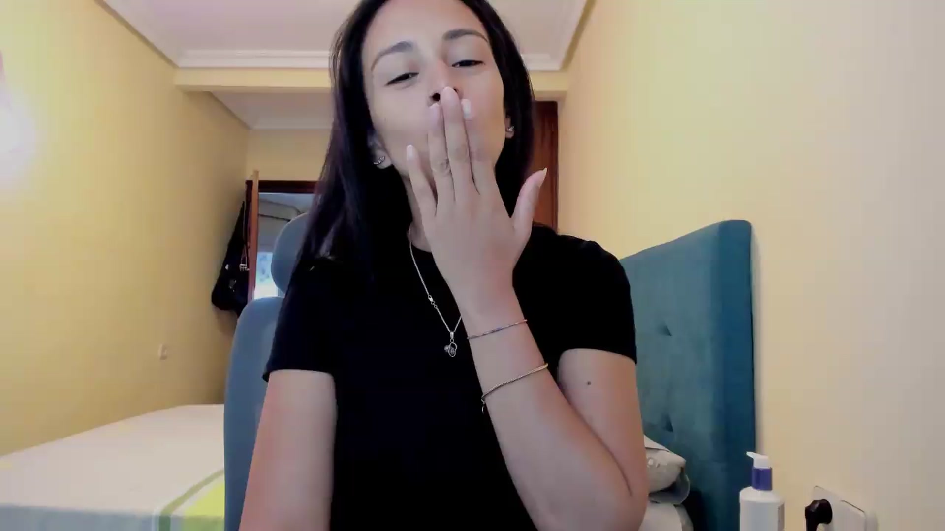 Gallery image thumbnail from Aliicia's myfreecams stream on, 09/14/2026, 11:42 image 15 of 20