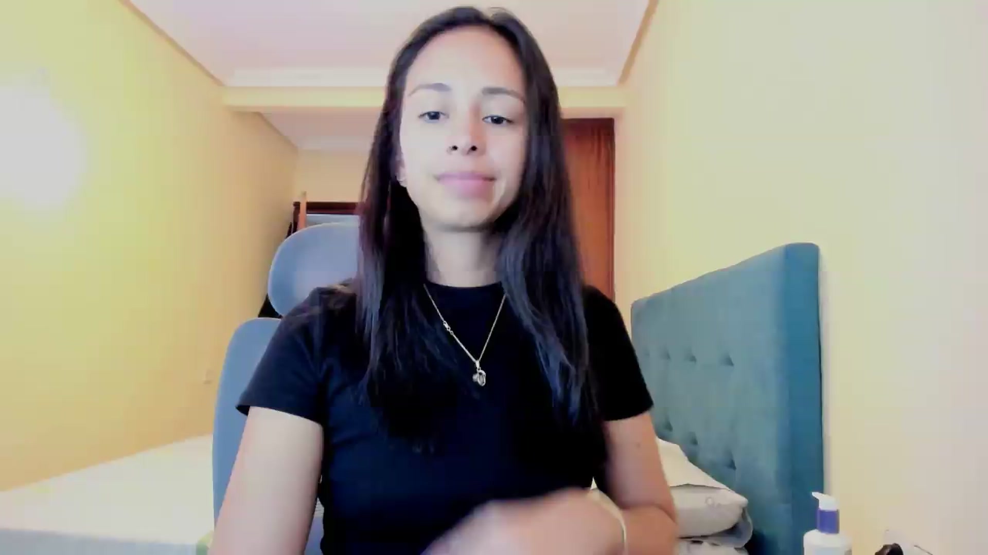 Gallery image thumbnail from Aliicia's myfreecams stream on, 09/14/2026, 11:42 image 2 of 20