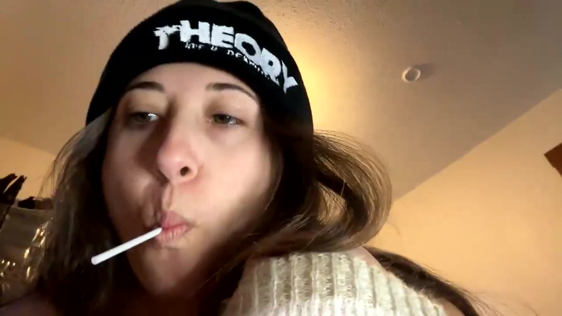 Gallery image thumbnail from Alimay's myfreecams stream on, 10/28/2024, 15:25 image 19 of 20