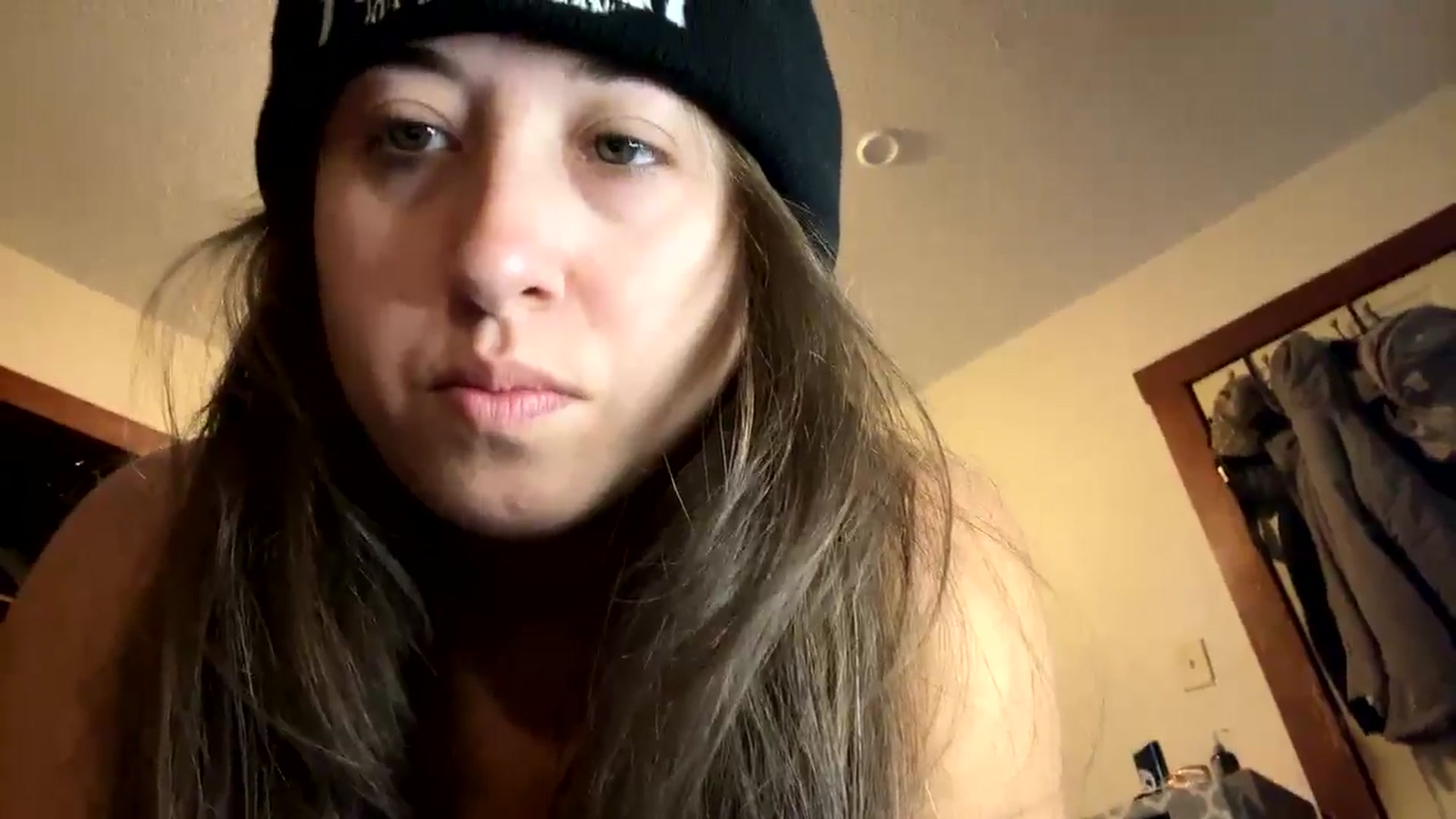 Gallery image thumbnail from Alimay's myfreecams stream on, 10/28/2024, 15:25 image 6 of 20