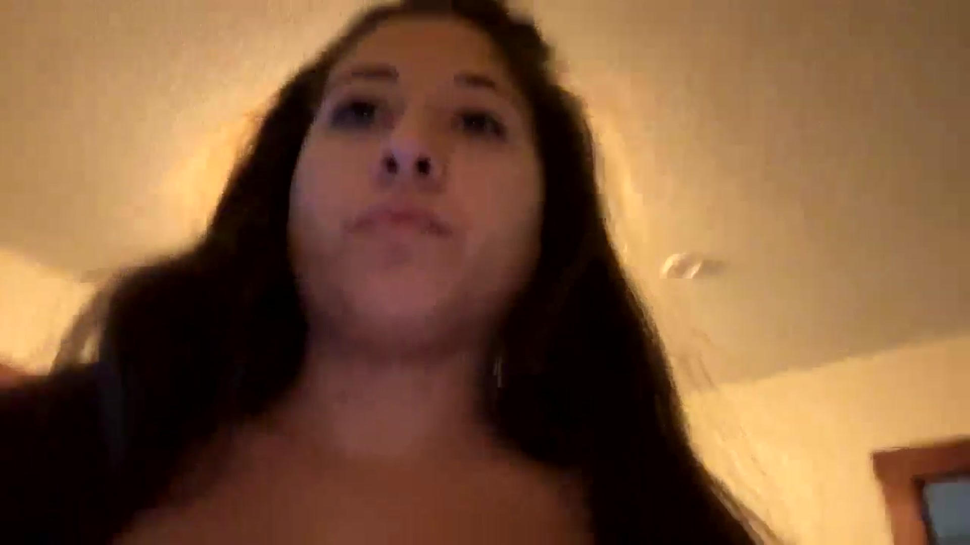 Gallery image thumbnail from Alimay's myfreecams stream on, 10/29/2024, 13:47 image 19 of 20