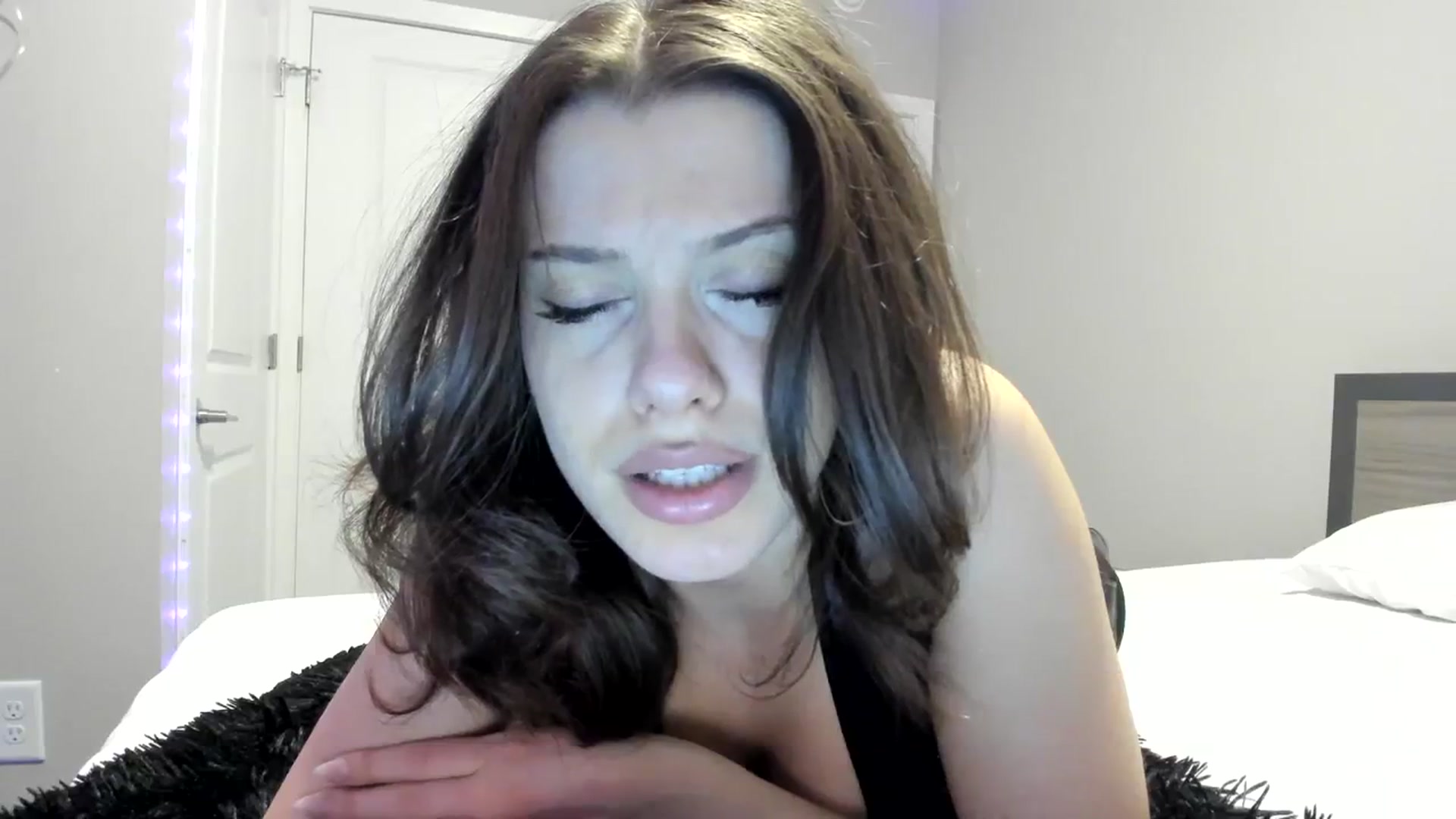 Gallery image thumbnail from Alina66's myfreecams stream on, 02/27/2024, 02:53 image 19 of 20