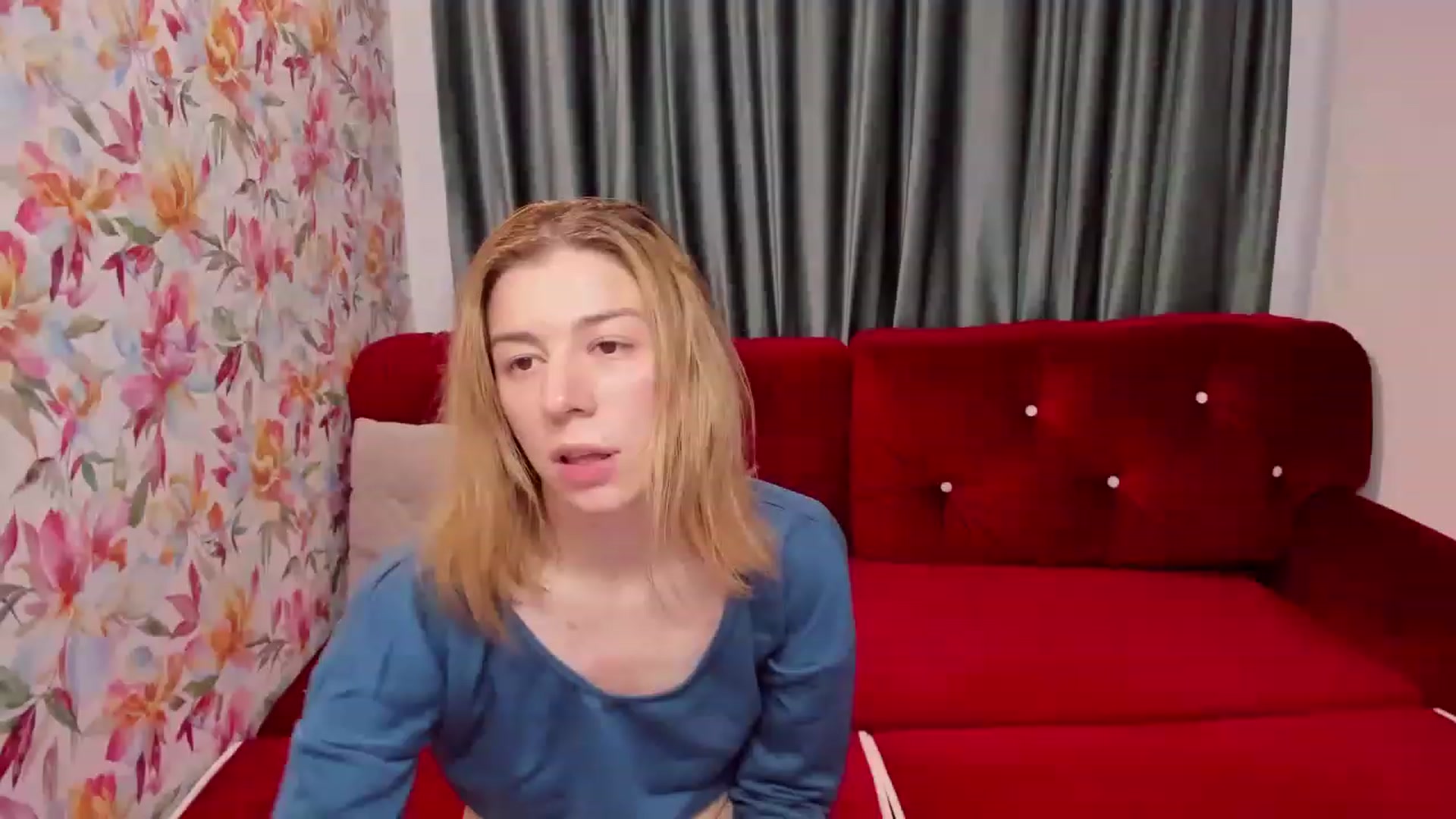Gallery image thumbnail from AlinaBlank's myfreecams stream on, 12/25/2022, 15:33 image 20 of 20