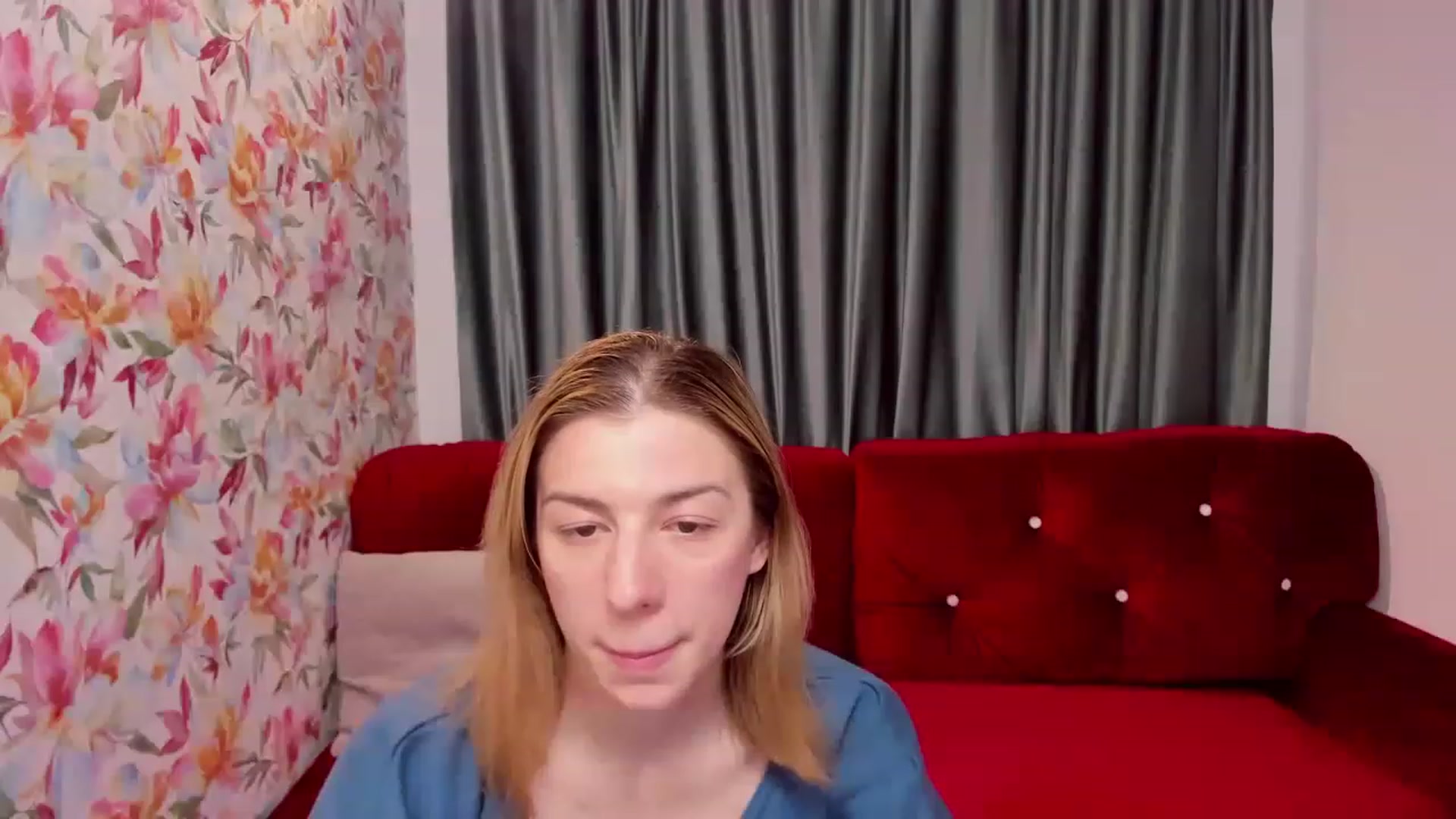 Gallery image thumbnail from AlinaBlank's myfreecams stream on, 12/25/2022, 17:44 image 16 of 20
