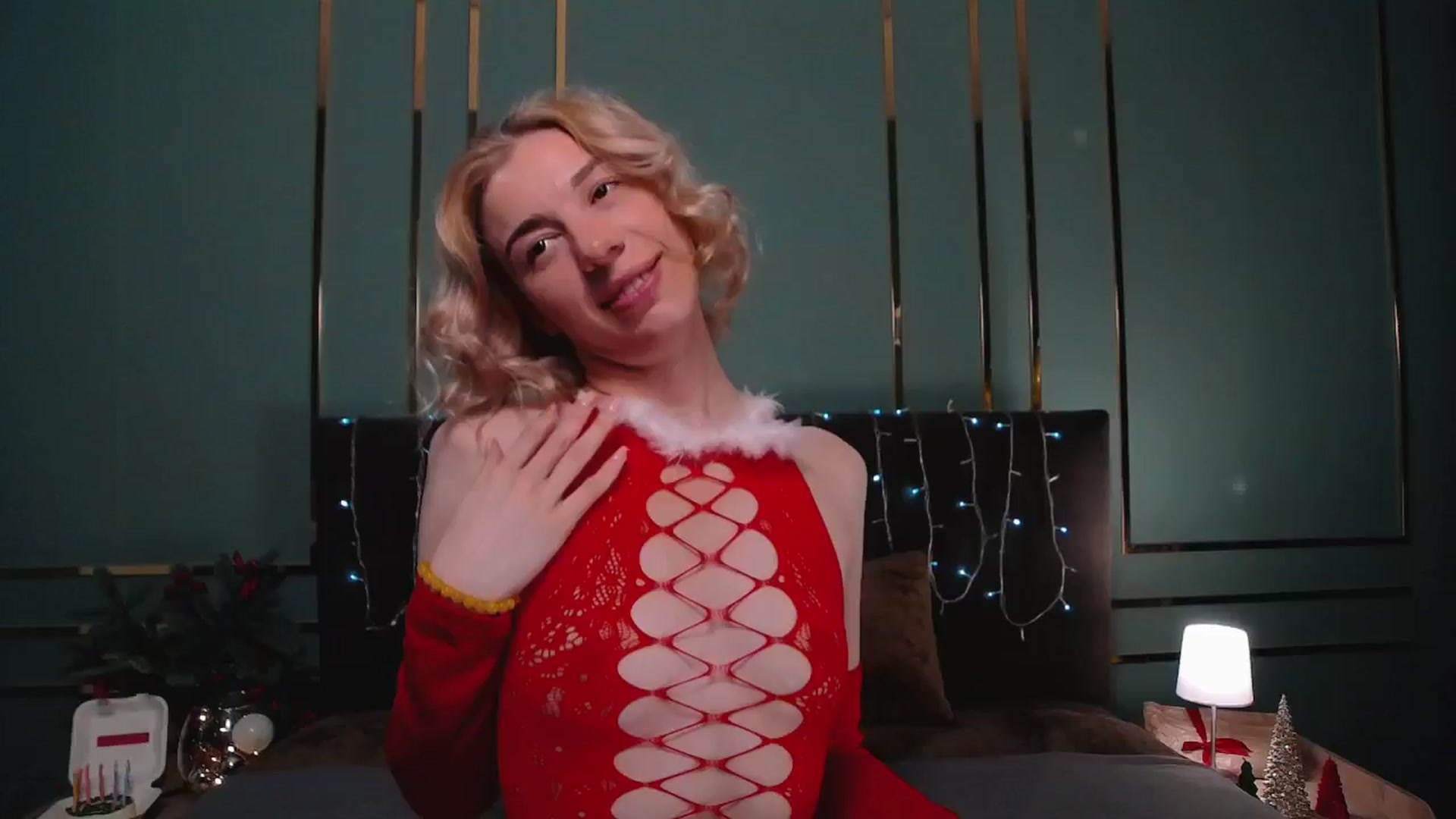 Gallery image thumbnail from AlinaBlank's myfreecams stream on, 12/25/2024, 20:31 image 1 of 20