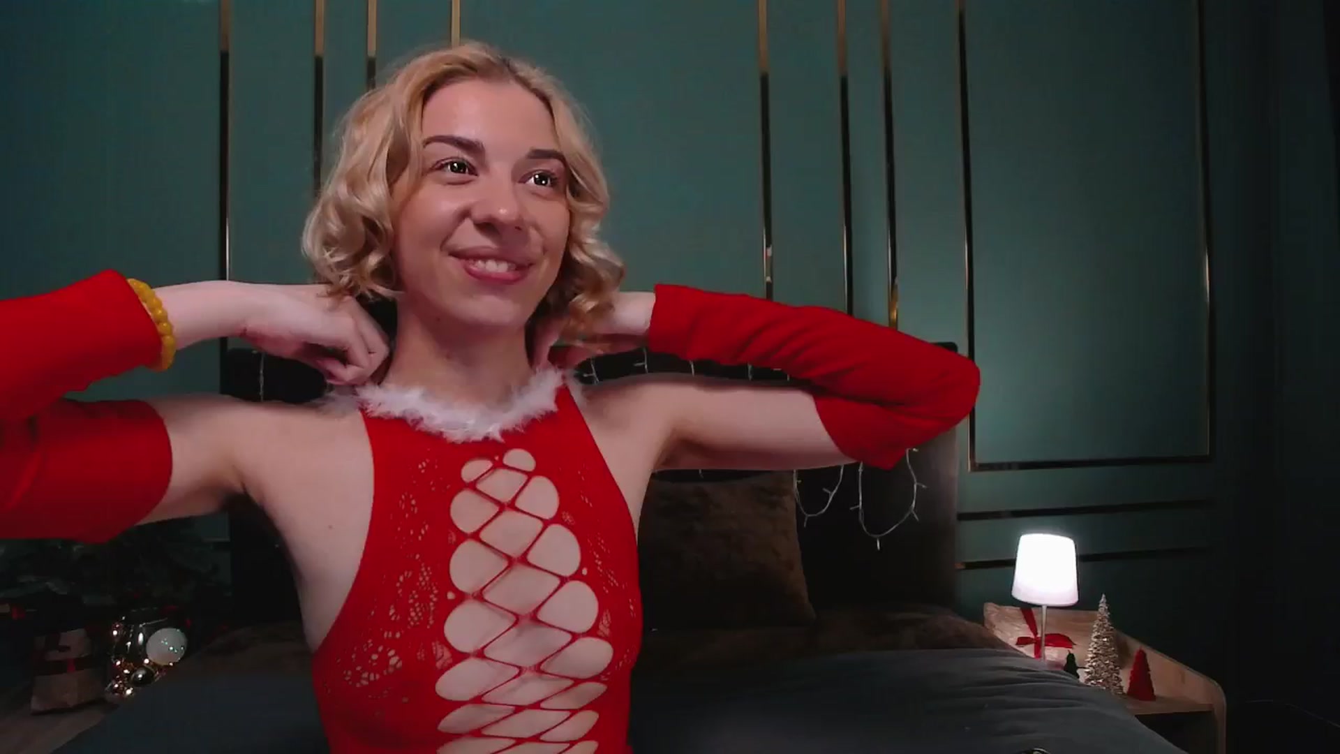 Gallery image thumbnail from AlinaBlank's myfreecams stream on, 12/25/2024, 21:03 image 4 of 20