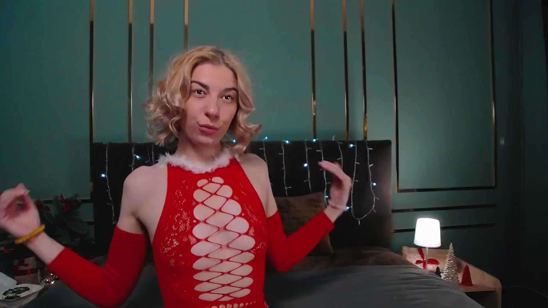 Gallery image thumbnail from AlinaBlank's myfreecams stream on, 12/25/2024, 21:03 image 9 of 20