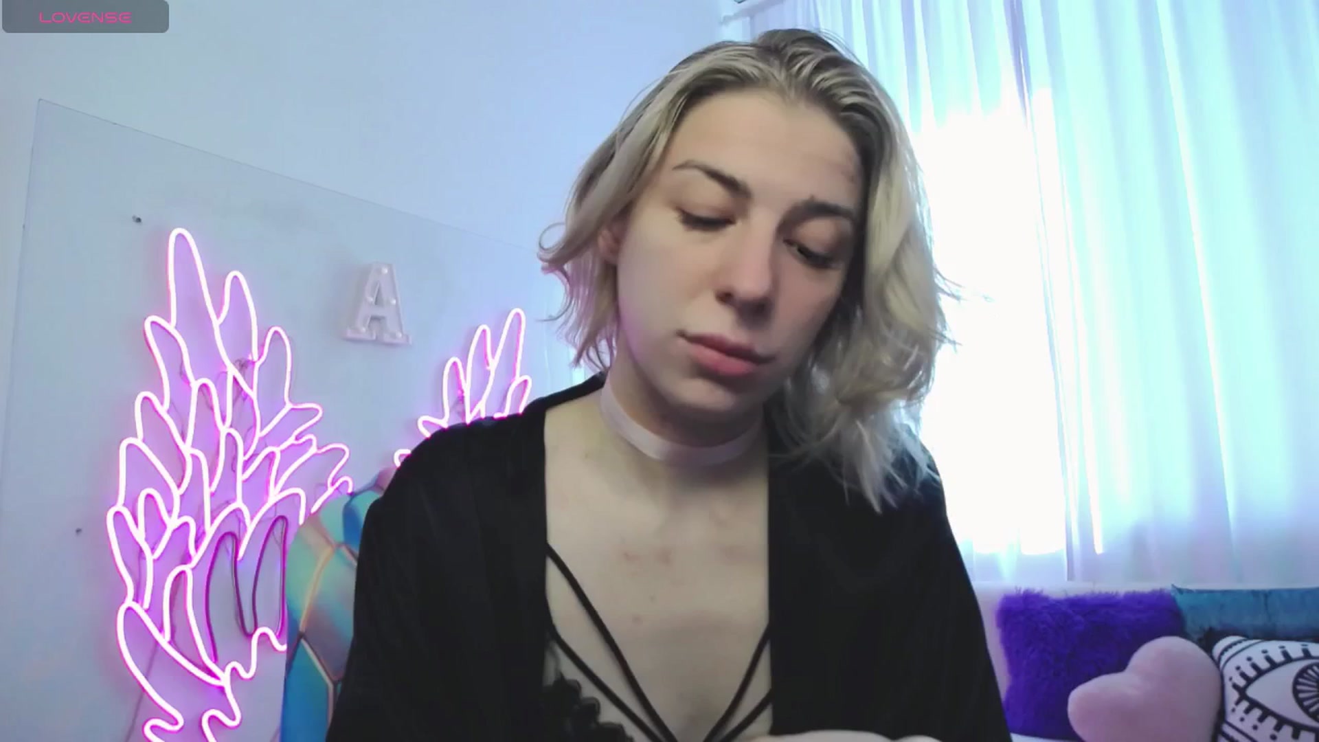 Gallery image thumbnail from AlinaBlank's myfreecams stream on, 08/12/2025, 13:30 image 17 of 20