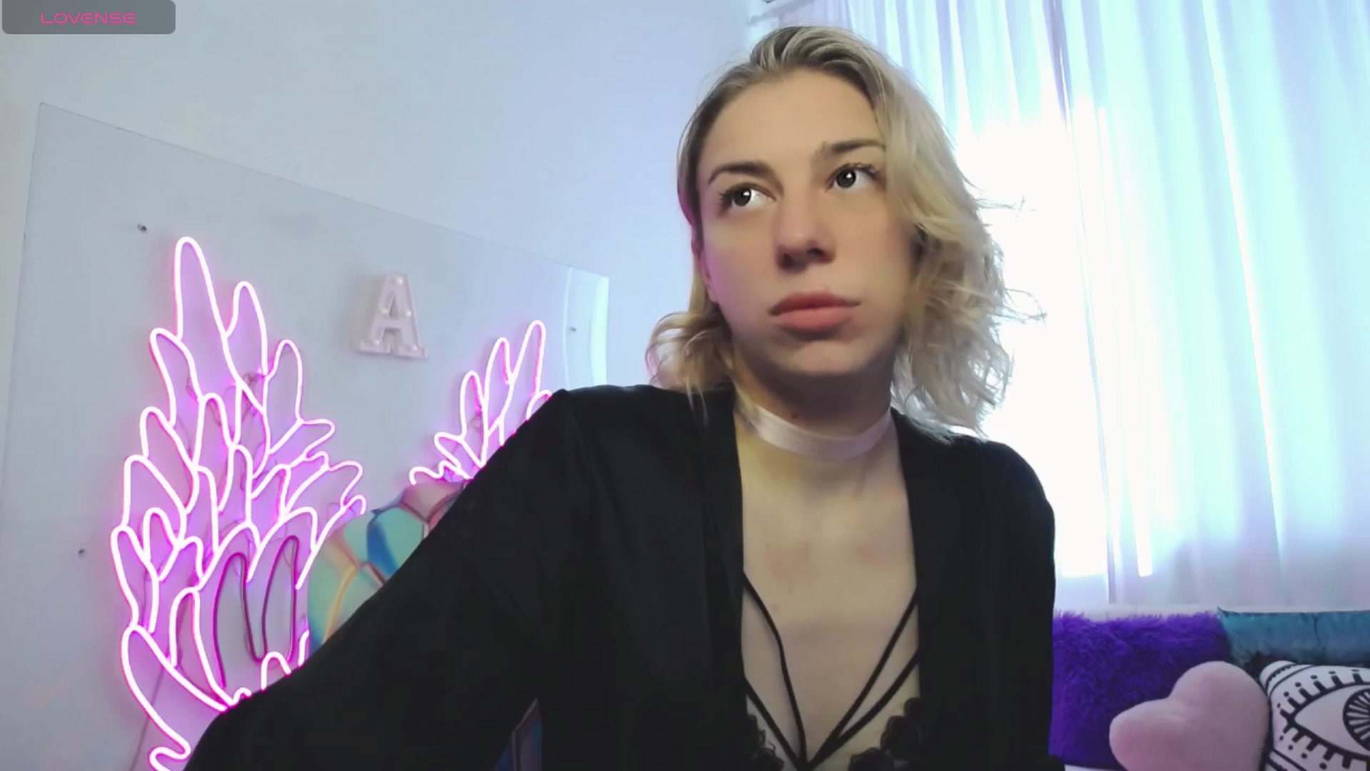 Gallery image thumbnail from AlinaBlank's myfreecams stream on, 08/12/2025, 13:30 image 15 of 20