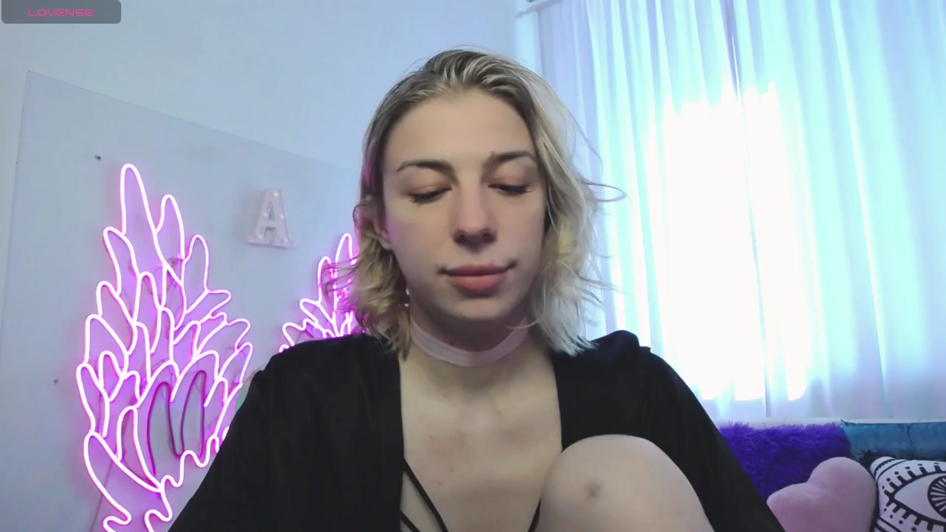 Gallery image thumbnail from AlinaBlank's myfreecams stream on, 08/12/2025, 13:30 image 9 of 20