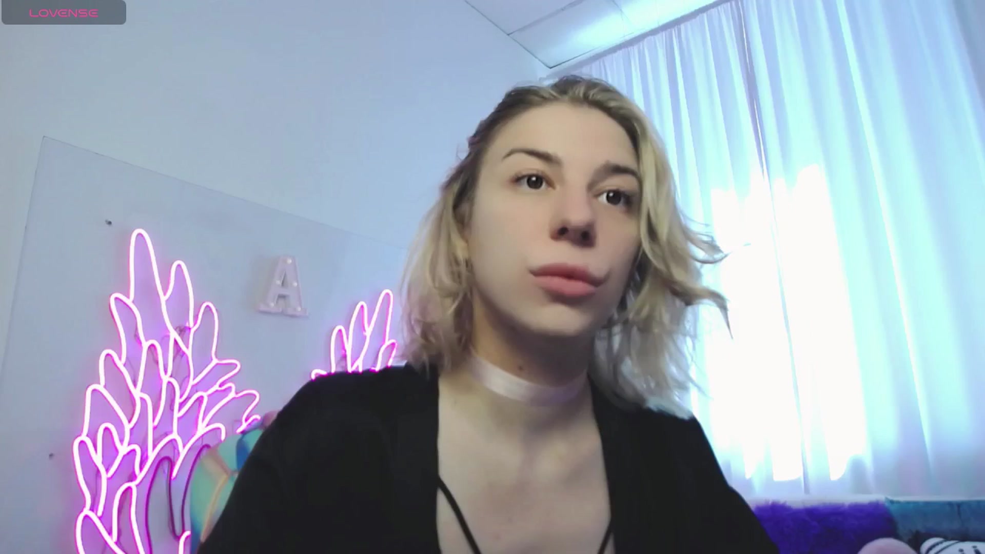 Gallery image thumbnail from AlinaBlank's myfreecams stream on, 08/12/2025, 13:30 image 2 of 20