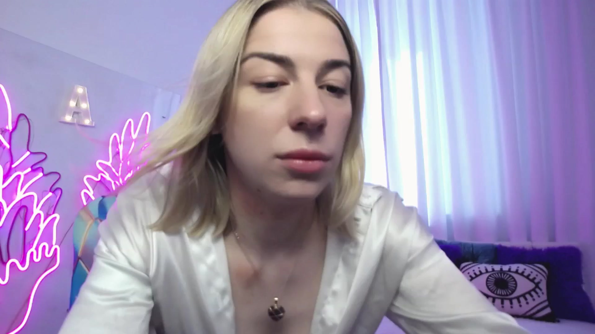 Gallery image thumbnail from AlinaBlank's myfreecams stream on, 08/31/2025, 12:28 image 8 of 20