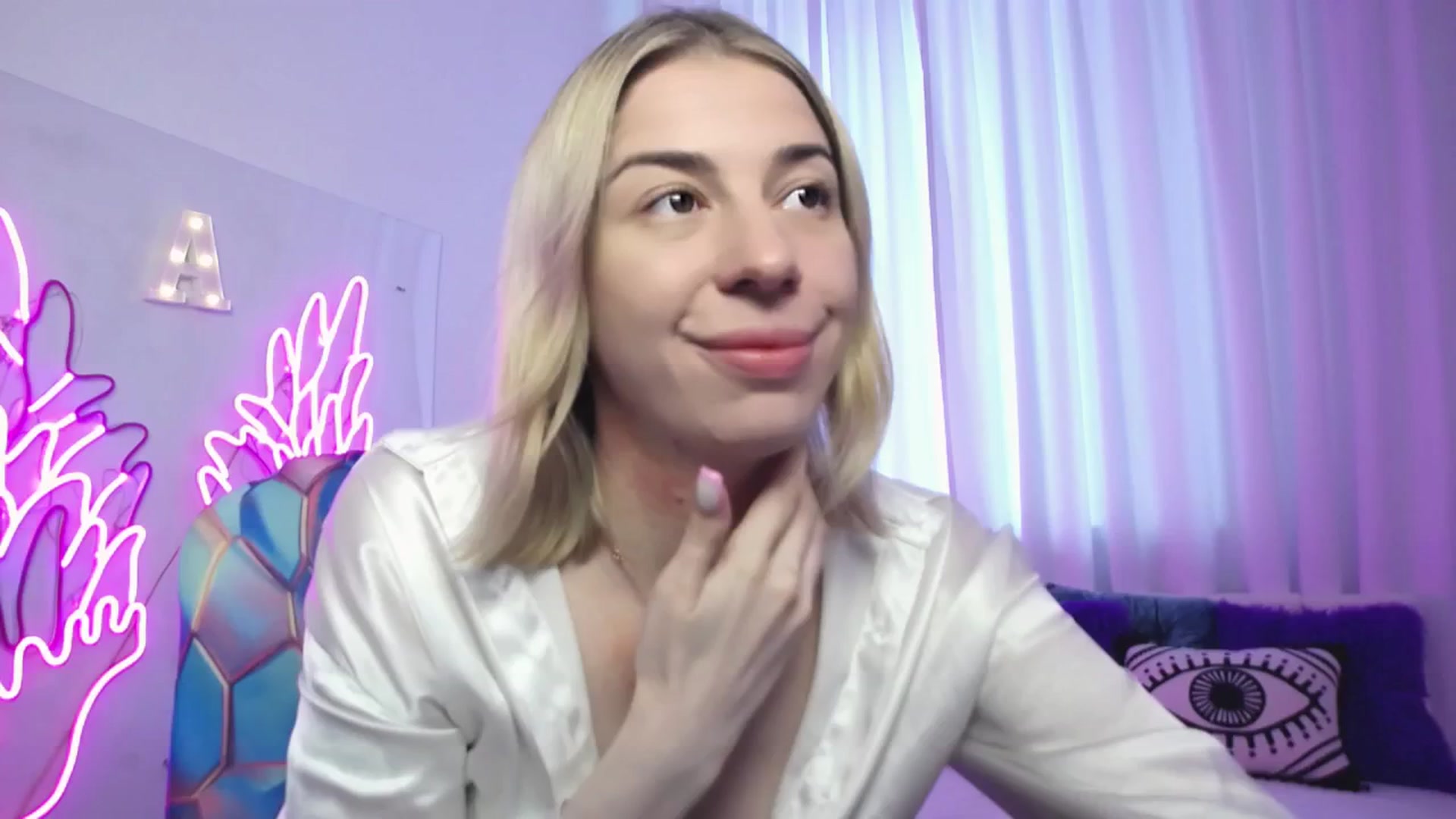 Gallery image thumbnail from AlinaBlank's myfreecams stream on, 08/31/2025, 12:28 image 11 of 20