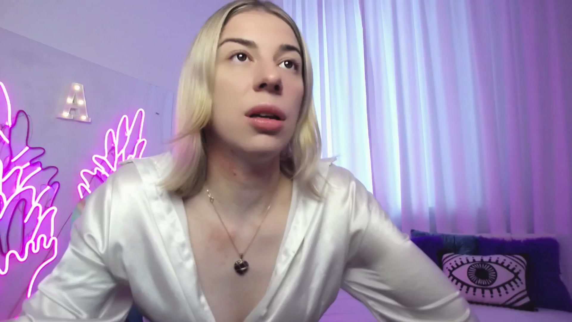 Gallery image thumbnail from AlinaBlank's myfreecams stream on, 08/31/2025, 12:28 image 3 of 20