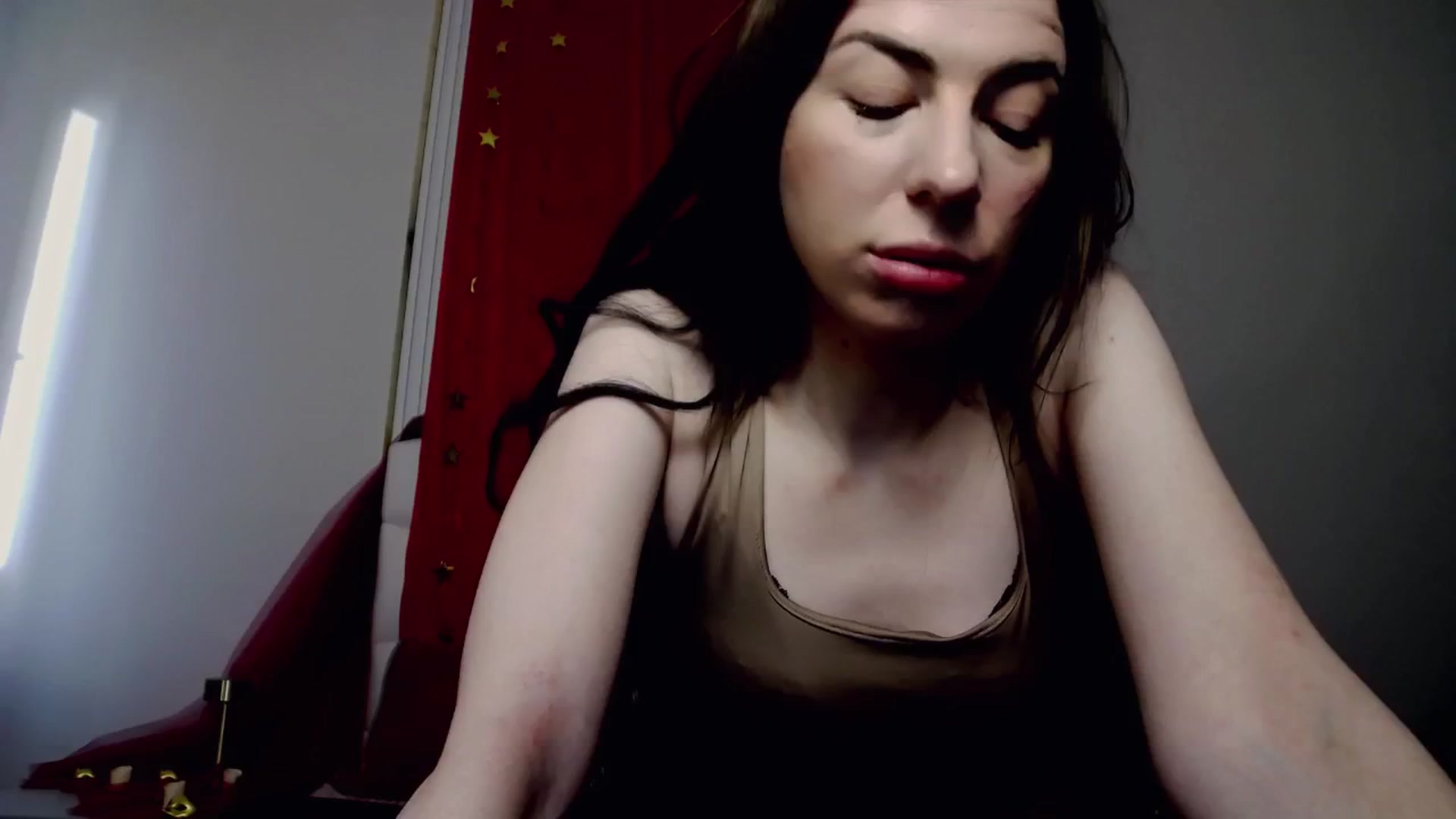 Gallery image thumbnail from AlinaBlank's myfreecams stream on, 12/20/2025, 12:07 image 6 of 20