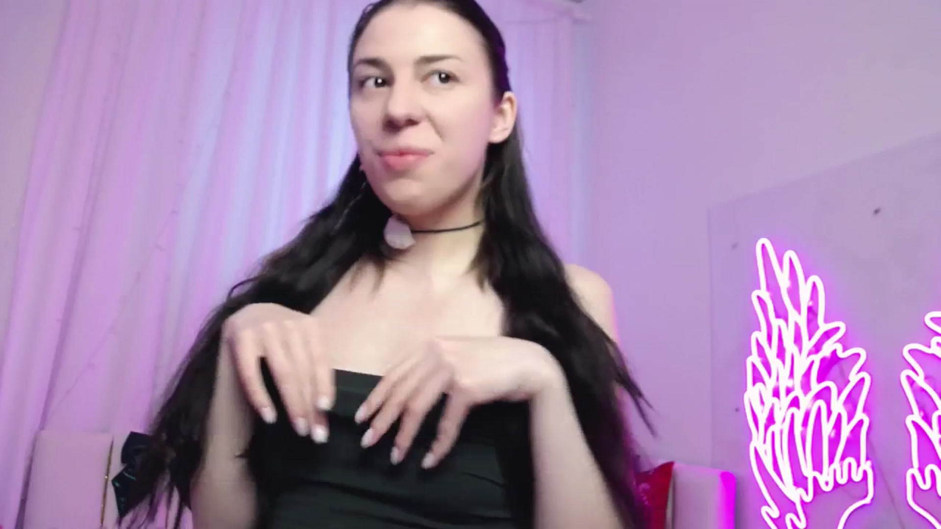 Gallery image thumbnail from AlinaBlank's myfreecams stream on, 12/22/2025, 12:04 image 5 of 20