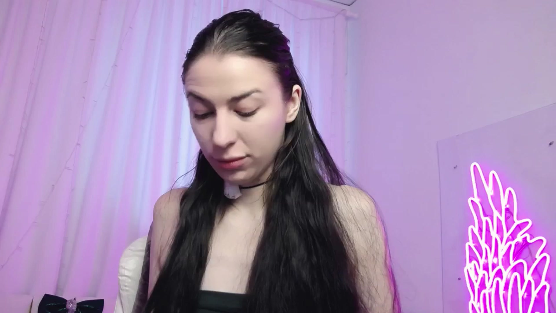 Gallery image thumbnail from AlinaBlank's myfreecams stream on, 12/22/2025, 12:04 image 7 of 20