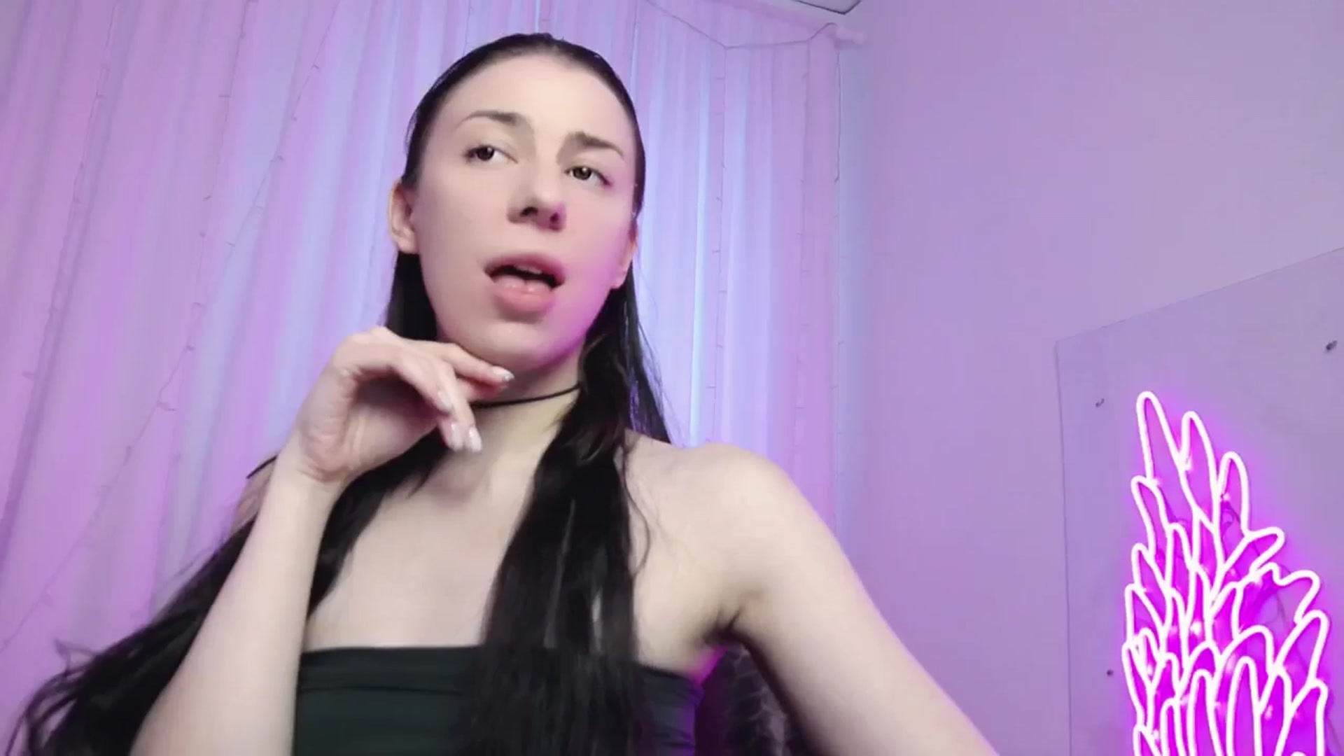 Gallery image thumbnail from AlinaBlank's myfreecams stream on, 12/22/2025, 12:04 image 19 of 20