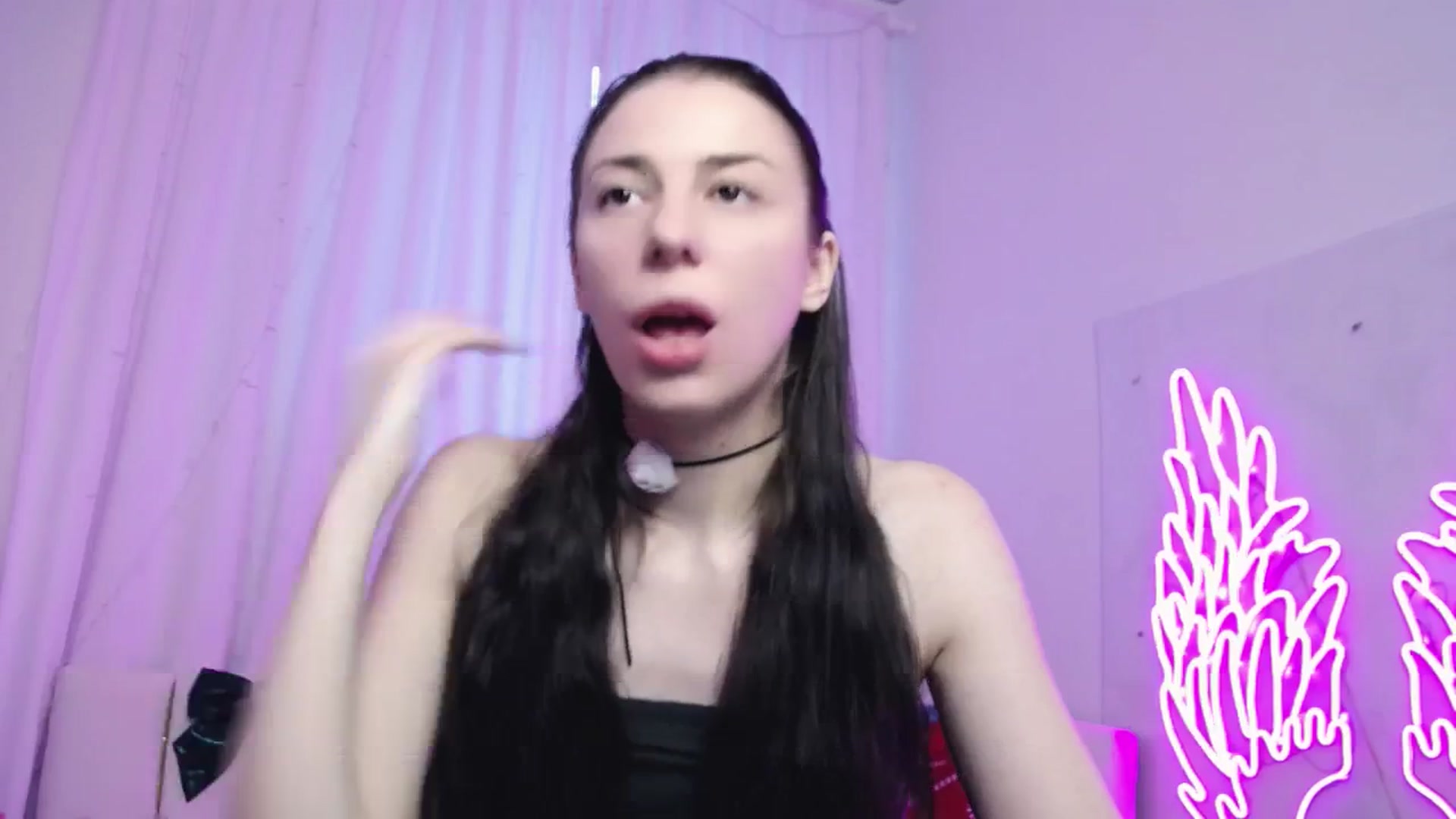 Gallery image thumbnail from AlinaBlank's myfreecams stream on, 12/22/2025, 12:04 image 4 of 20