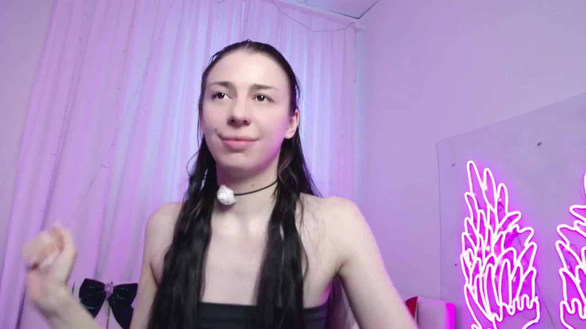 Gallery image thumbnail from AlinaBlank's myfreecams stream on, 12/22/2025, 13:23 image 6 of 20