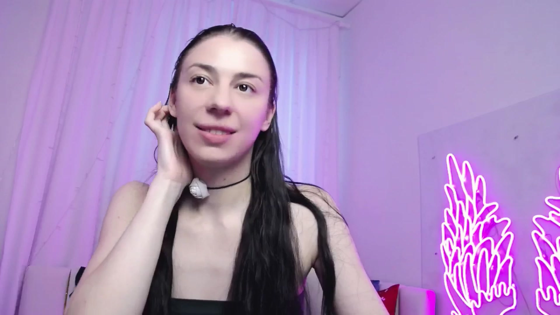 Gallery image thumbnail from AlinaBlank's myfreecams stream on, 12/22/2025, 13:23 image 7 of 20