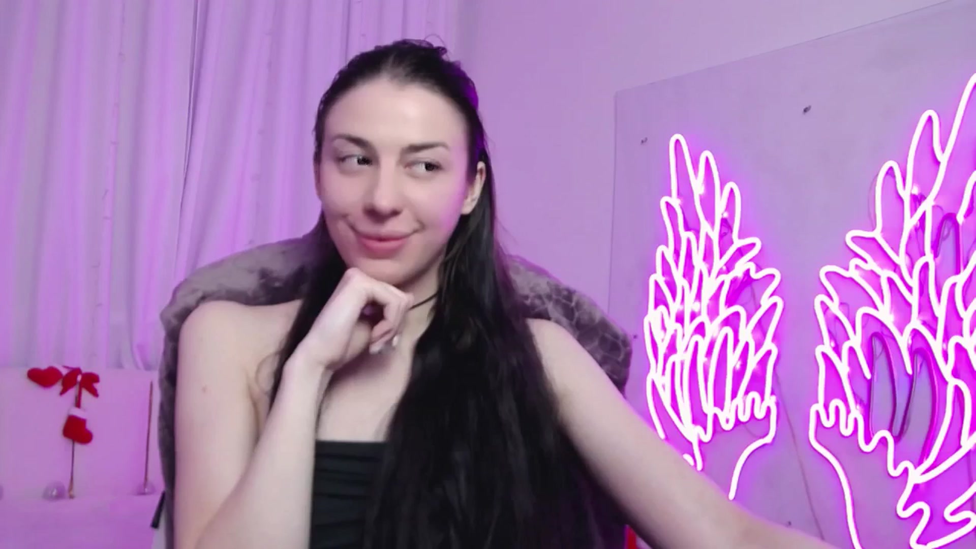 Gallery image thumbnail from AlinaBlank's myfreecams stream on, 12/22/2025, 14:57 image 18 of 20