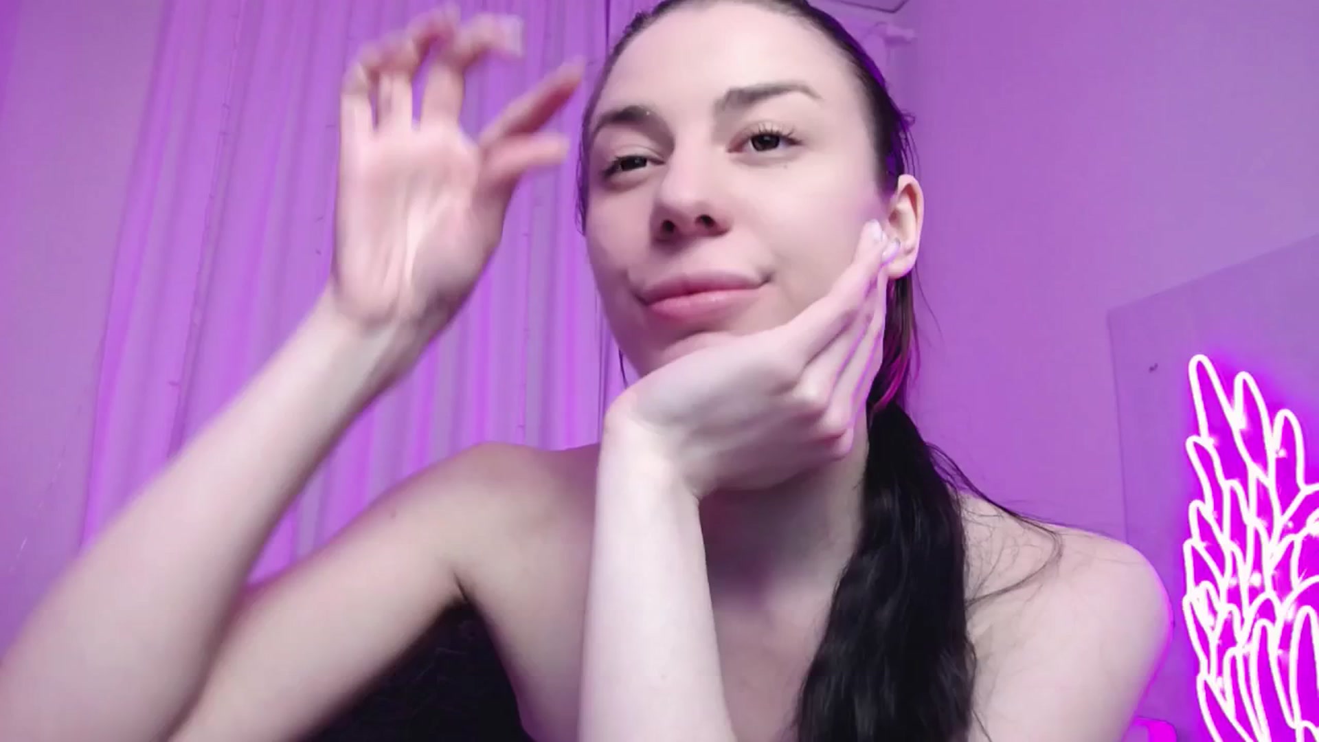 Gallery image thumbnail from AlinaBlank's myfreecams stream on, 12/22/2025, 19:57 image 15 of 20