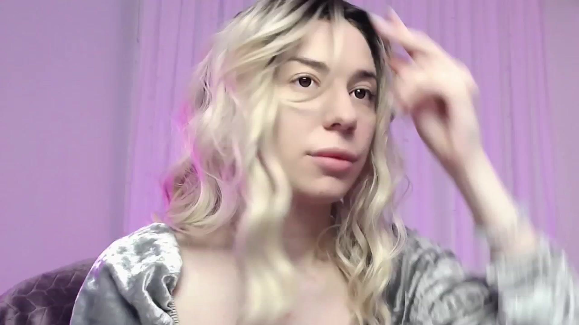 Gallery image thumbnail from AlinaBlank's myfreecams stream on, 12/24/2025, 14:18 image 19 of 20
