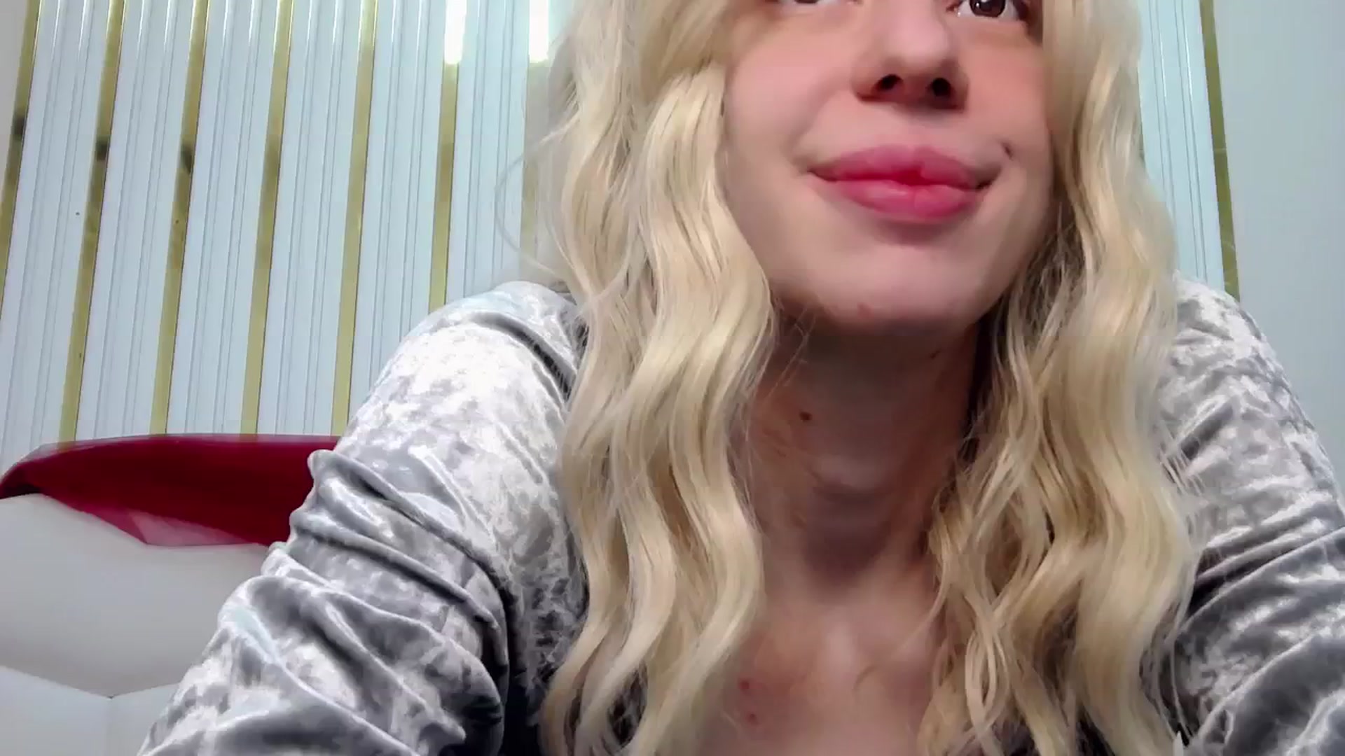 Gallery image thumbnail from AlinaBlank's myfreecams stream on, 01/04/2026, 10:38 image 20 of 20