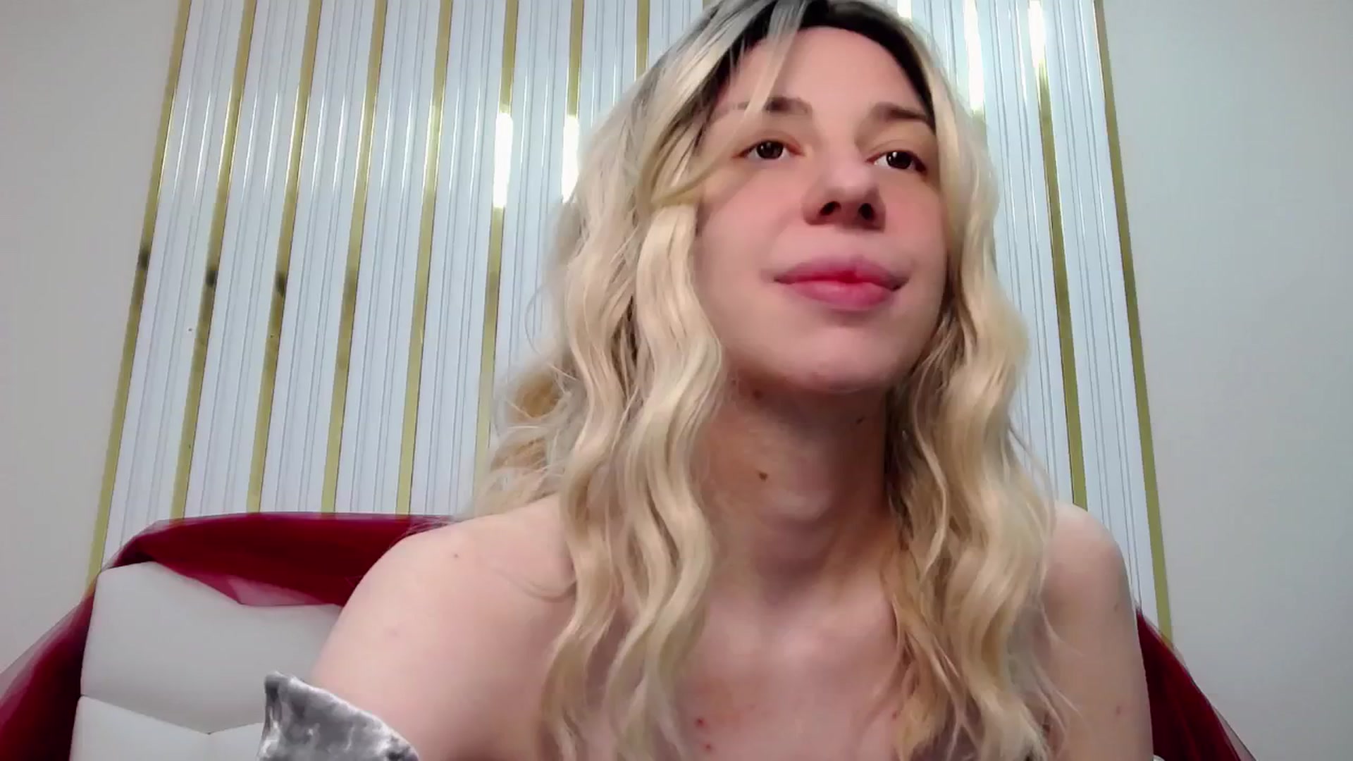 Gallery image thumbnail from AlinaBlank's myfreecams stream on, 01/04/2026, 10:38 image 6 of 20