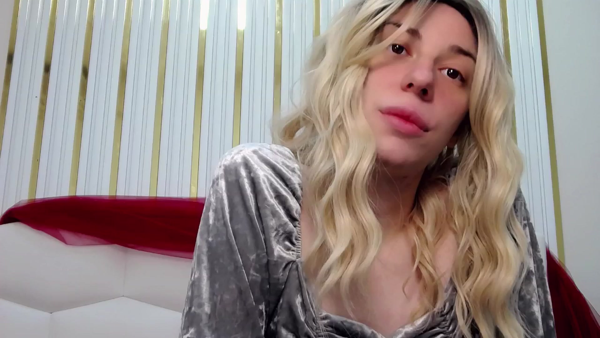 Gallery image thumbnail from AlinaBlank's myfreecams stream on, 01/04/2026, 10:38 image 18 of 20