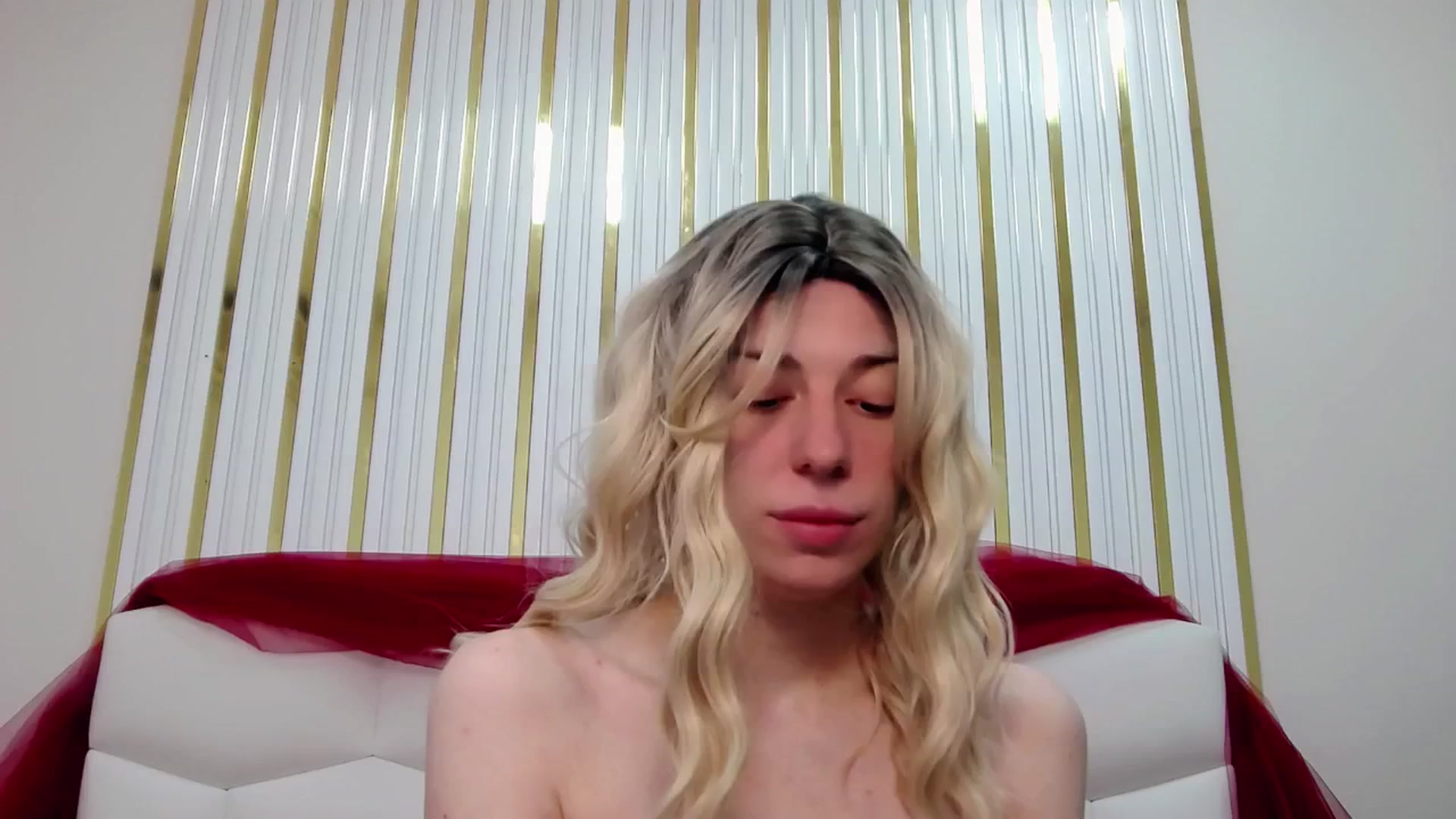 Gallery image thumbnail from AlinaBlank's myfreecams stream on, 01/04/2026, 10:38 image 5 of 20