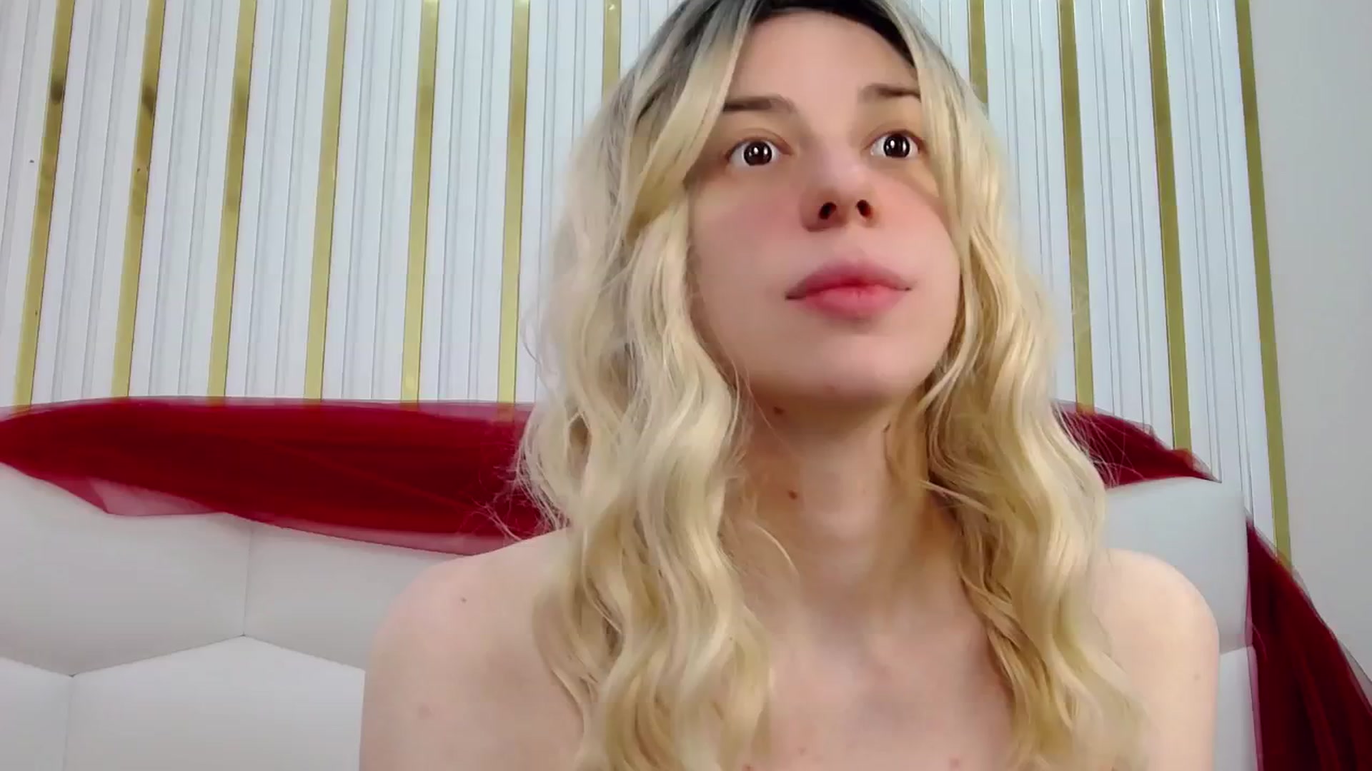 Gallery image thumbnail from AlinaBlank's myfreecams stream on, 01/04/2026, 13:01 image 20 of 20
