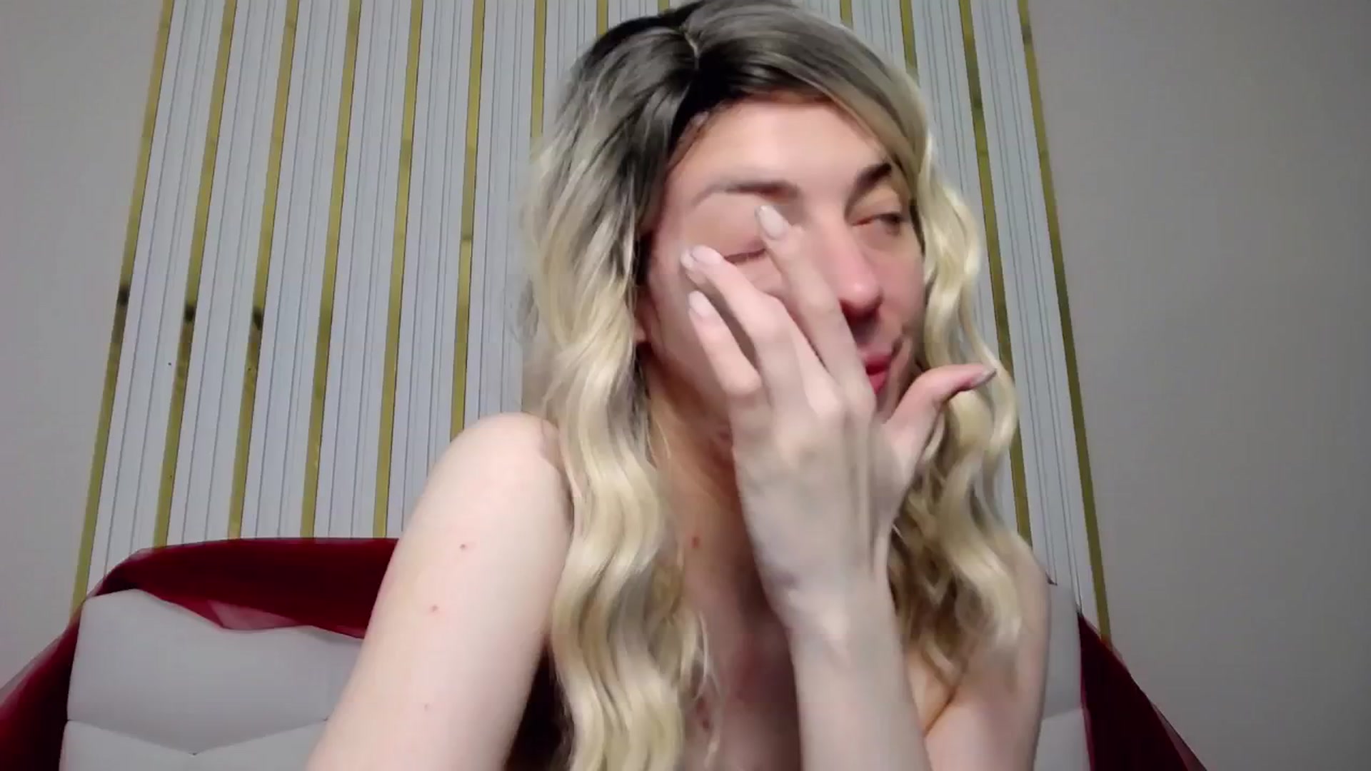 Gallery image thumbnail from AlinaBlank's myfreecams stream on, 01/05/2026, 09:14 image 15 of 20