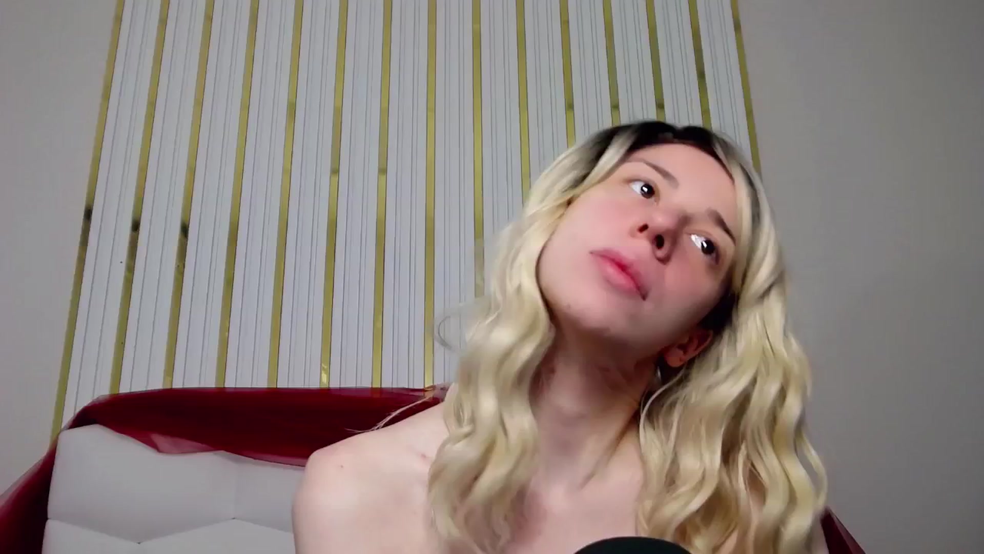 Gallery image thumbnail from AlinaBlank's myfreecams stream on, 01/05/2026, 10:55 image 2 of 20