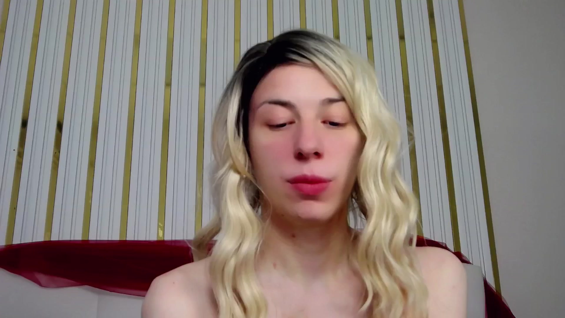 Gallery image thumbnail from AlinaBlank's myfreecams stream on, 01/05/2026, 10:55 image 12 of 20