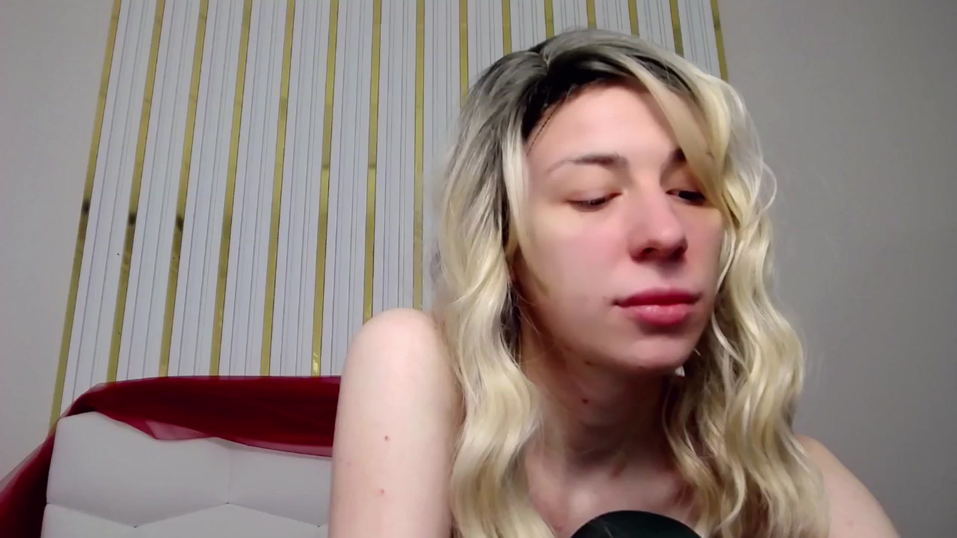 Gallery image thumbnail from AlinaBlank's myfreecams stream on, 01/05/2026, 10:55 image 5 of 20