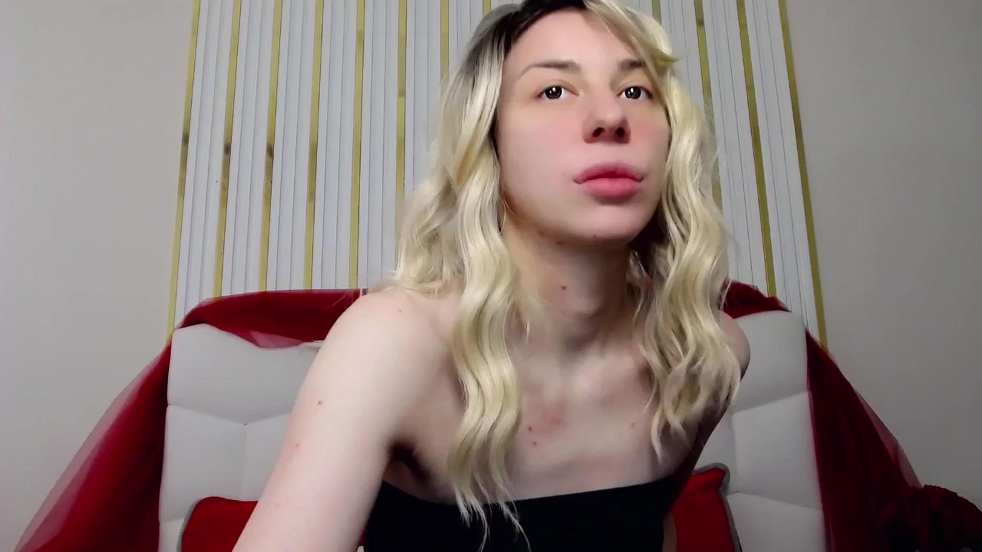 Gallery image thumbnail from AlinaBlank's myfreecams stream on, 01/05/2026, 11:40 image 14 of 20